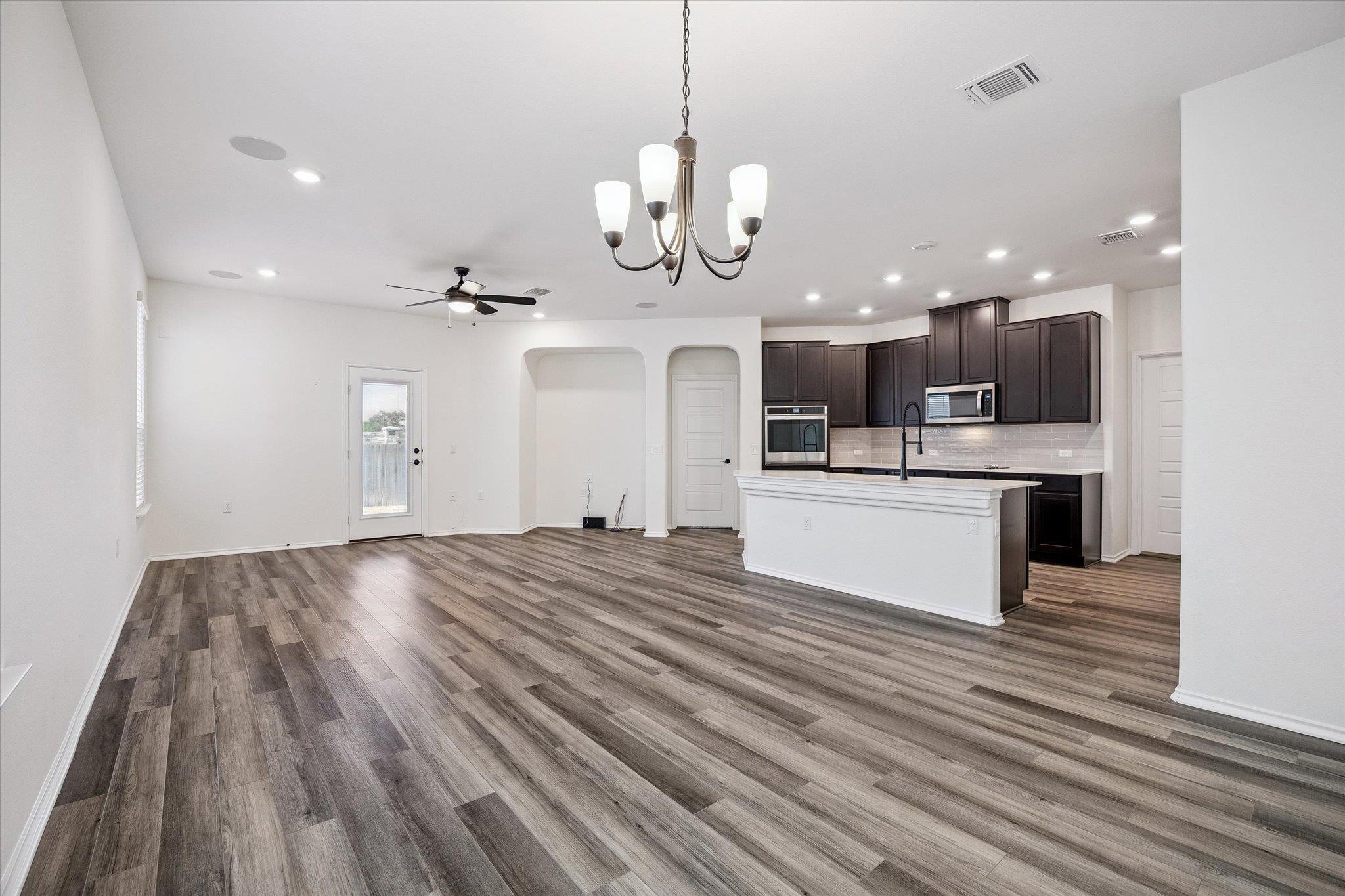4701 Colmar DR — photo 3