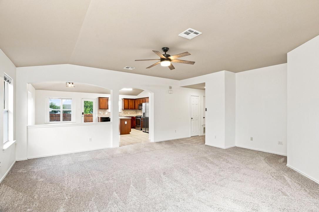 3232 Clinton PL — photo 3