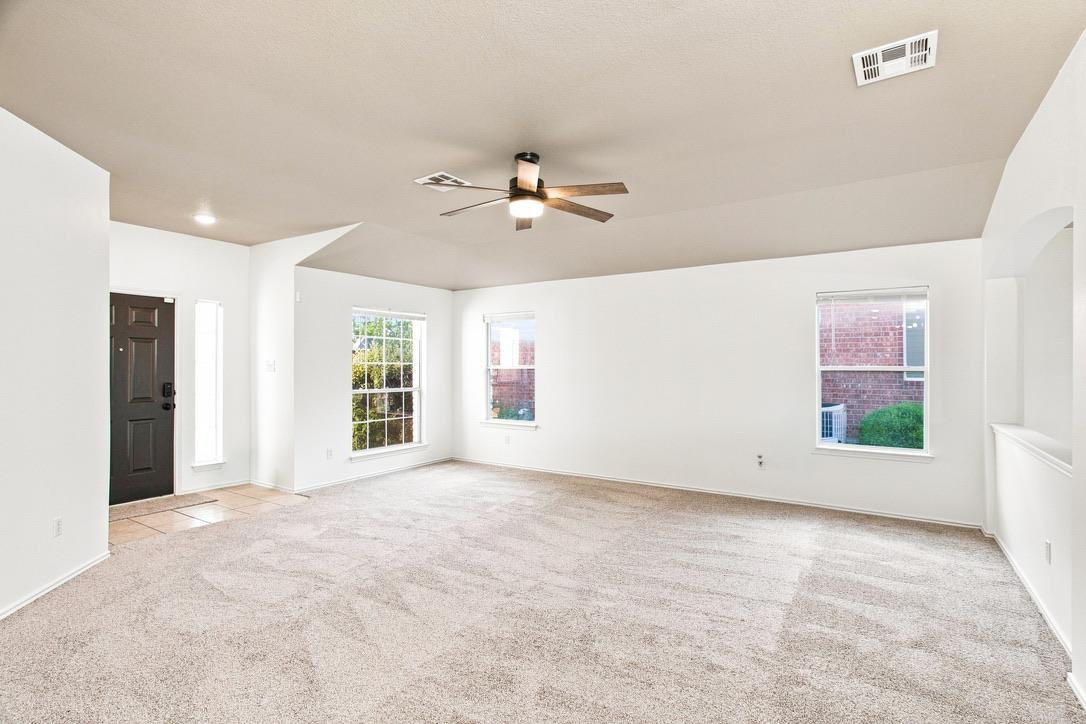 3232 Clinton PL — photo 4