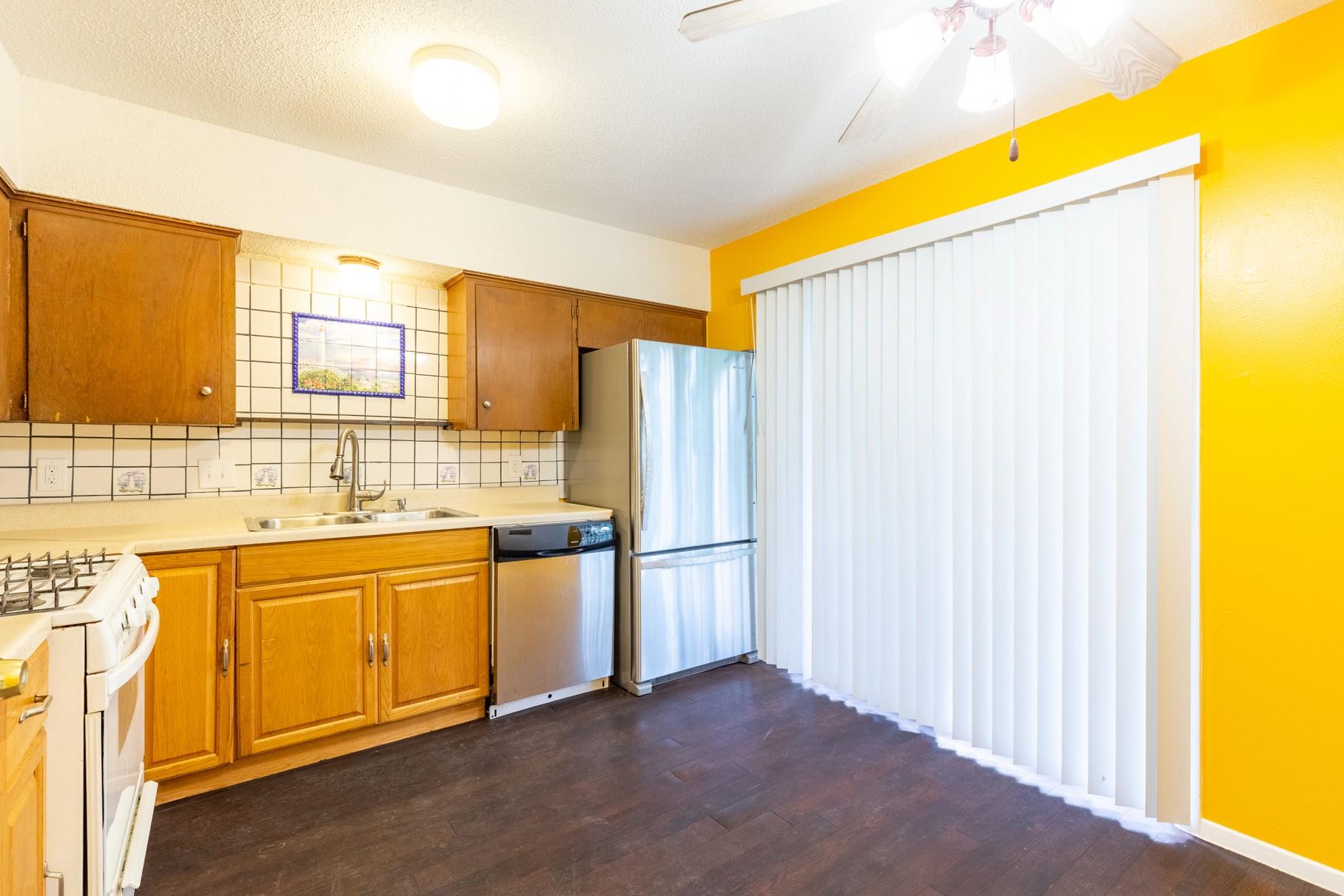5905 Cedardale DR — photo 5