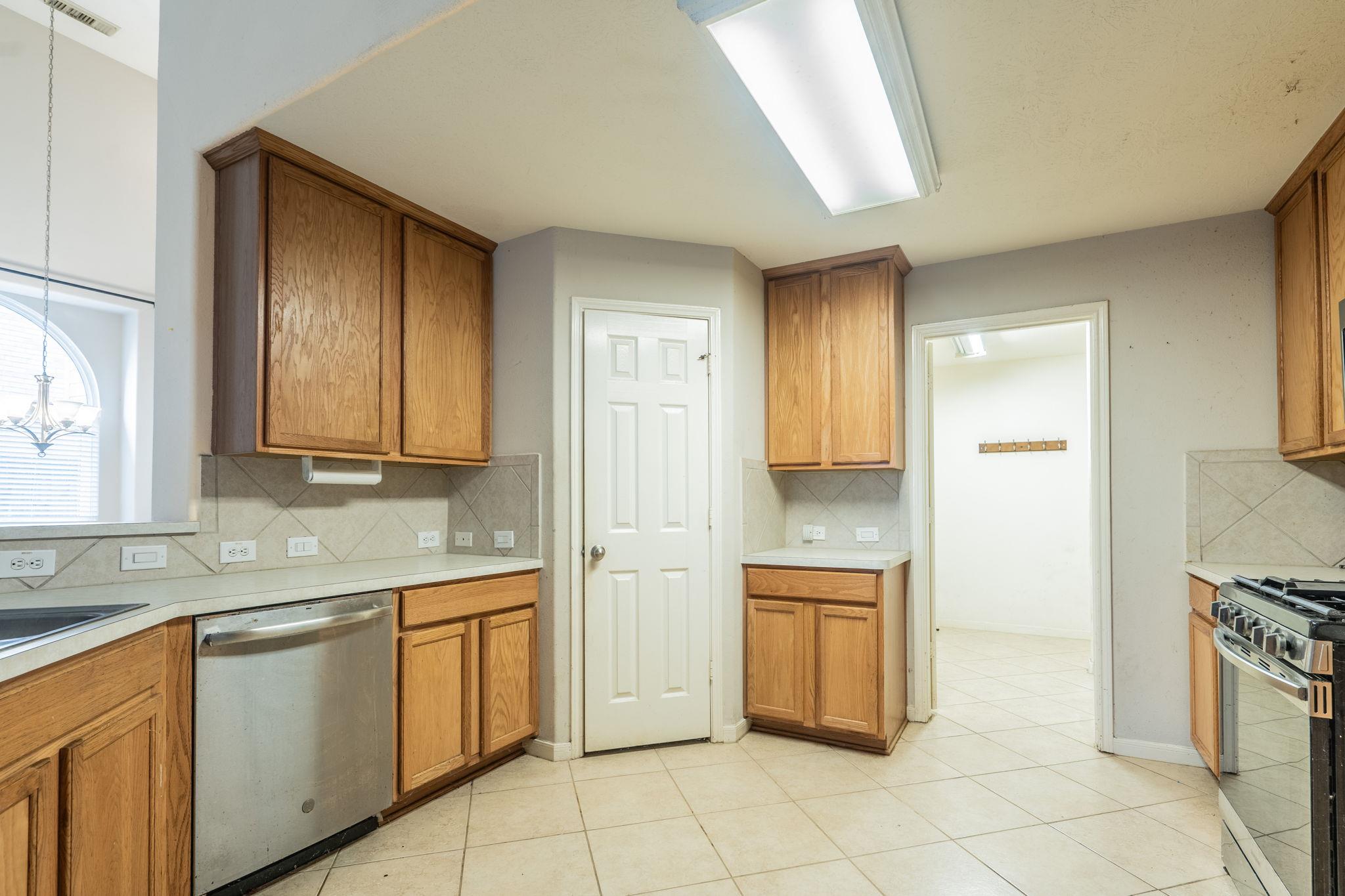 2542 Golden Fork DR — photo 5
