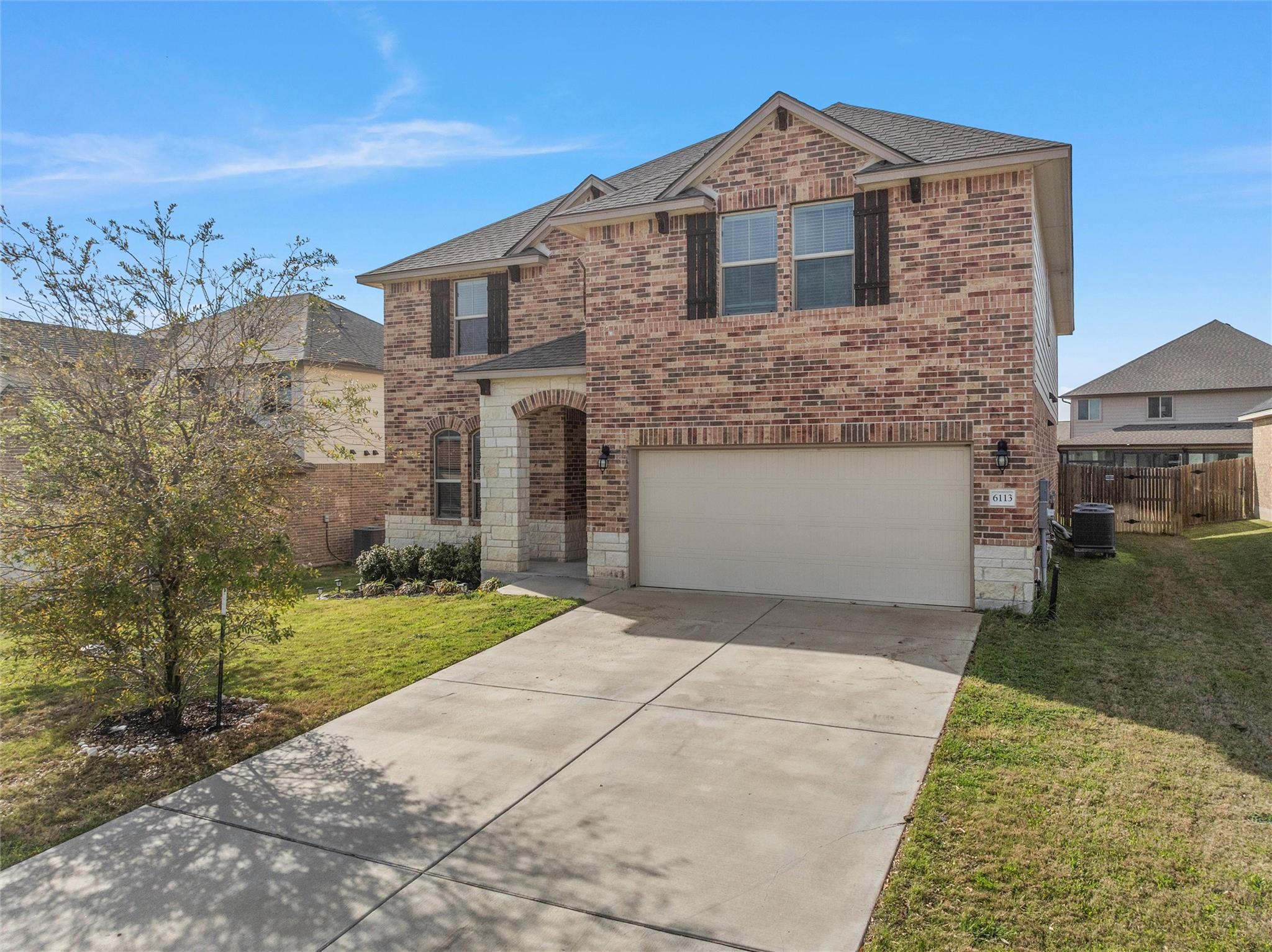 6113 Lavaca DR — photo 4