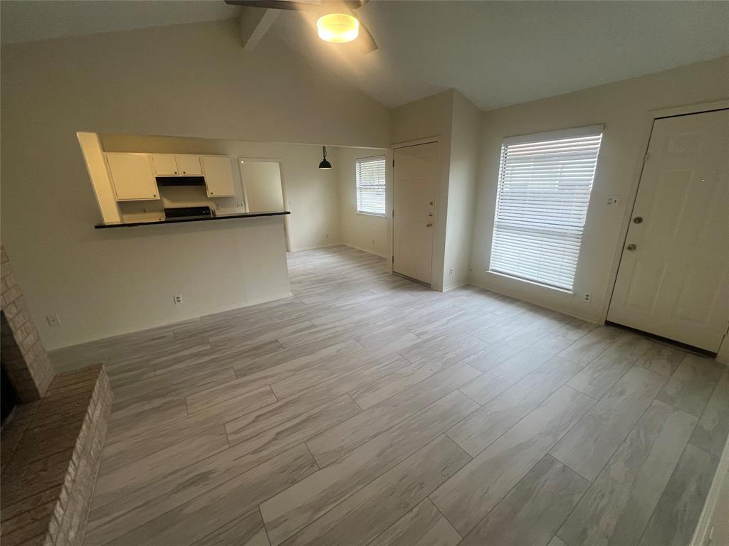 807 Lloyd LN #A — photo 5