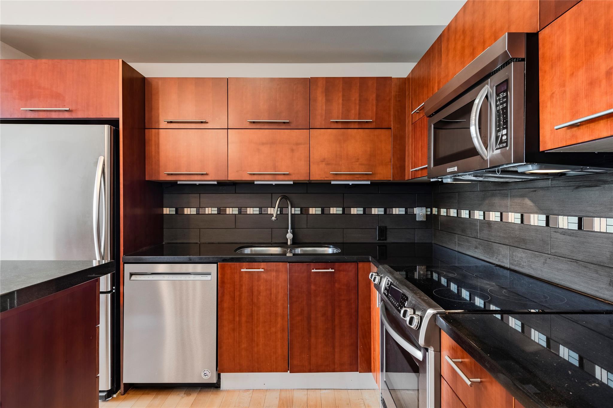 603 Davis ST #1201 — photo 4
