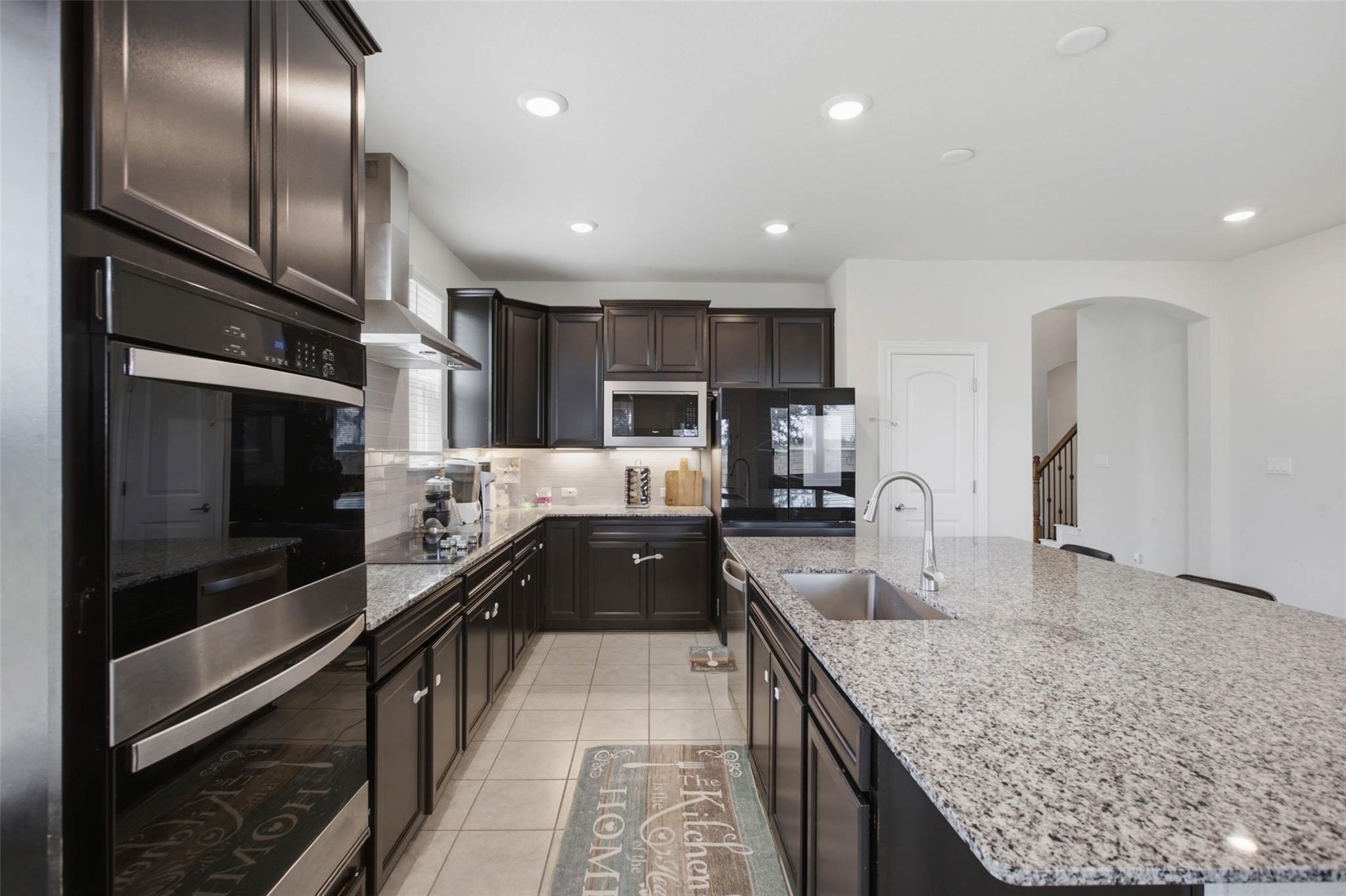 137 Jasmine LN — photo 3