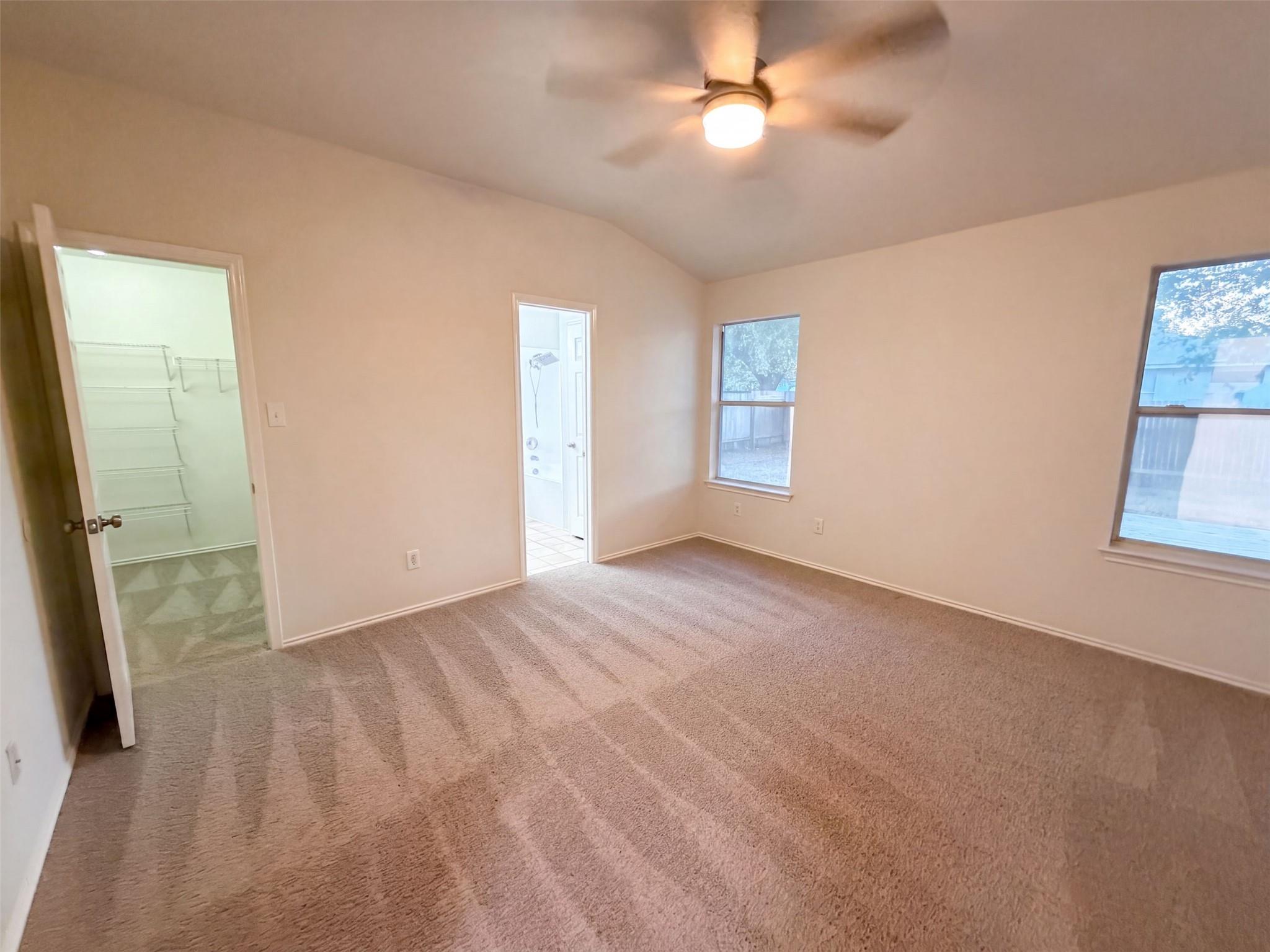 1107 Burgess DR — photo 4