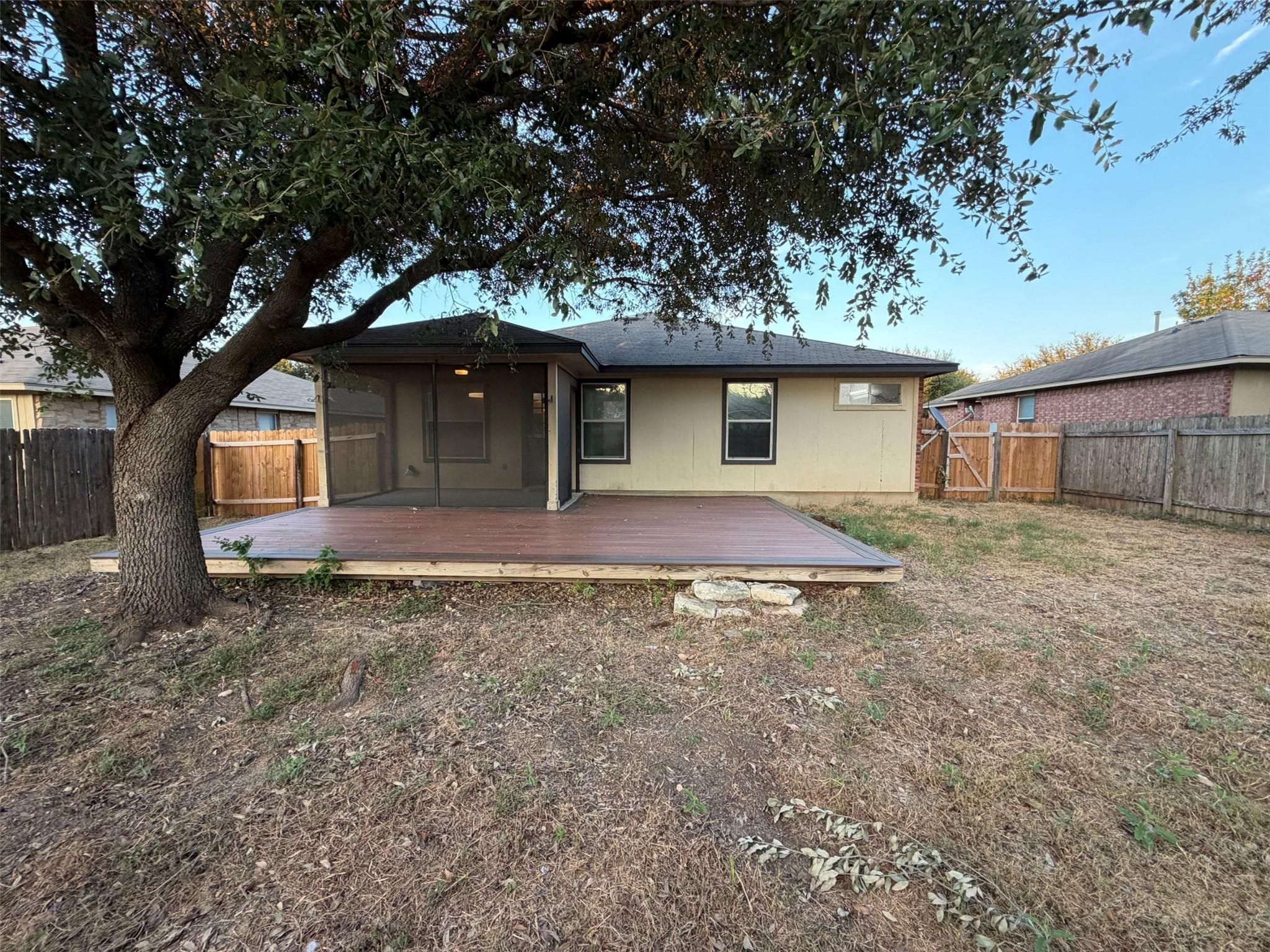 1107 Burgess DR — photo 5
