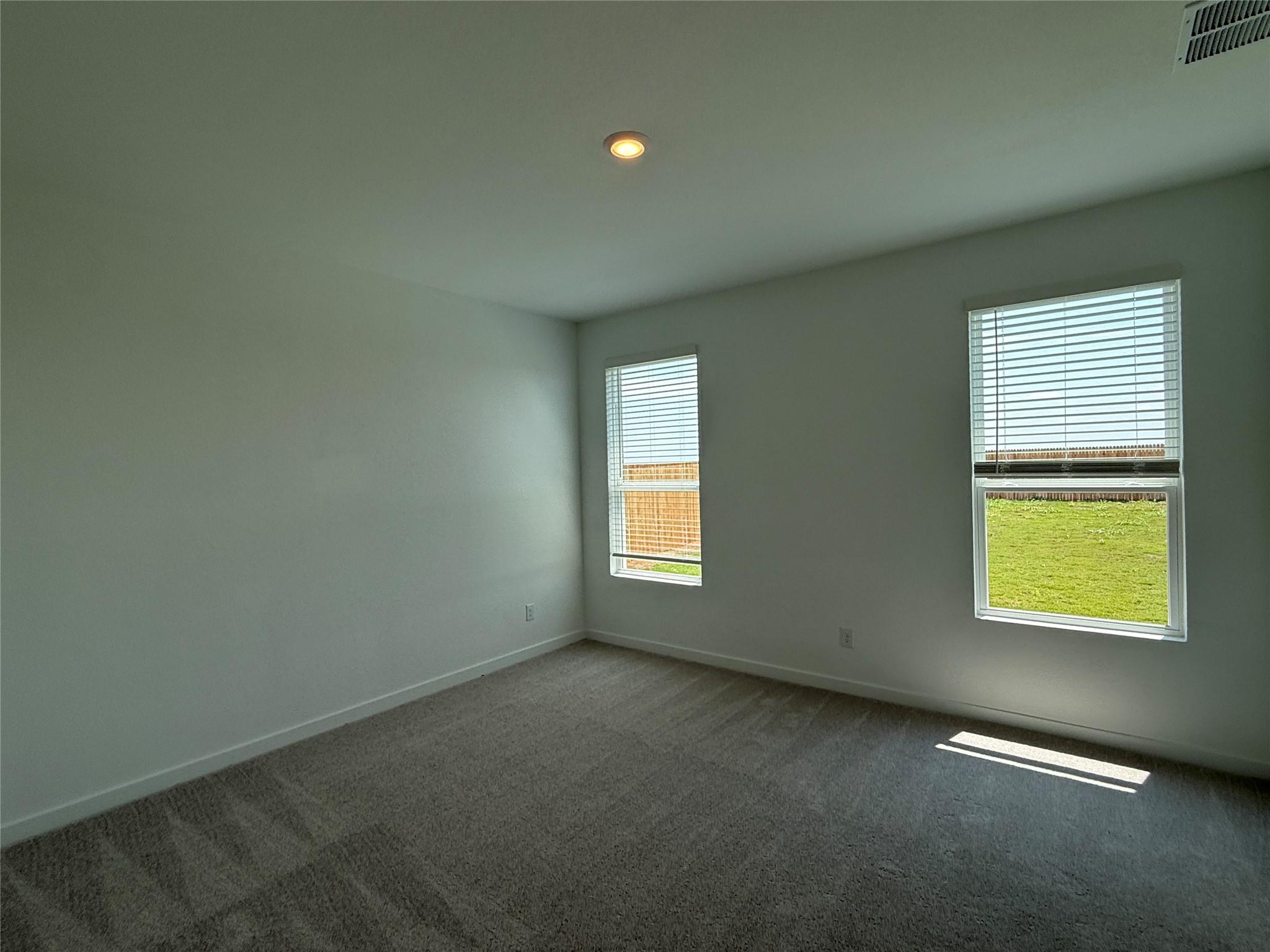 241 Seabreeze ST — photo 5
