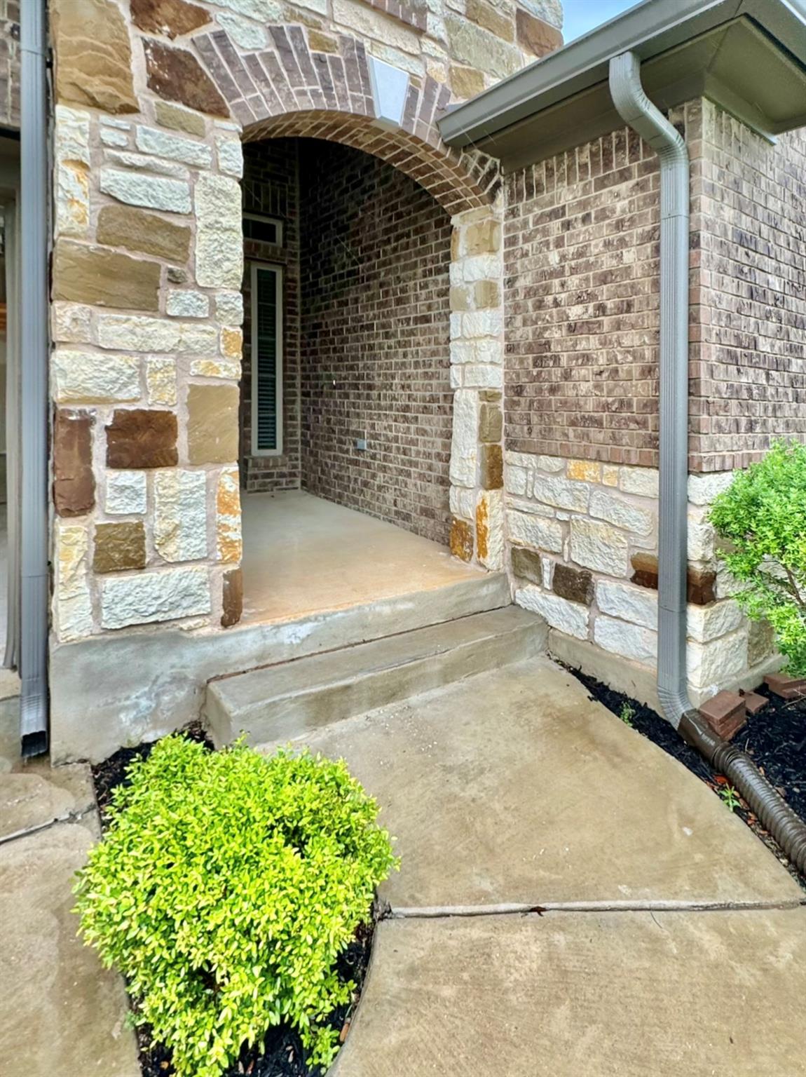 1212 Matt LN — photo 4