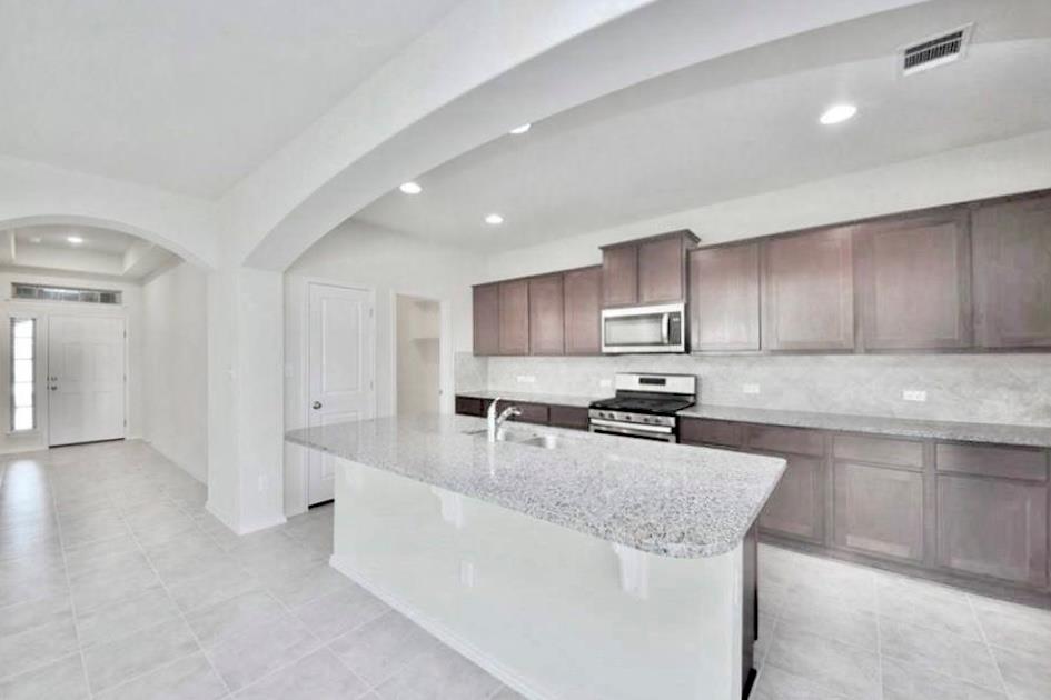 1212 Matt LN — photo 5
