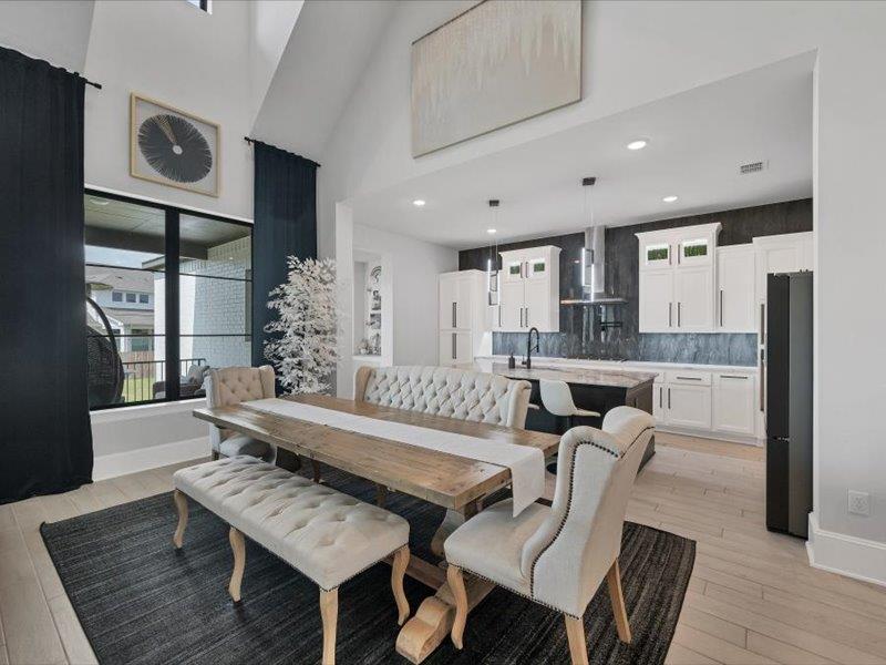 107 Robert Brown LN — photo 5