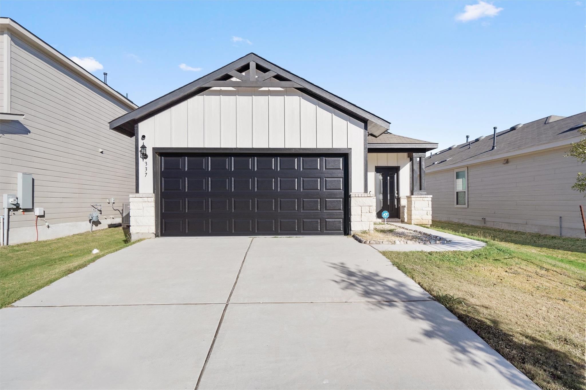 337 Harper LN