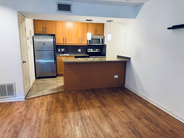 7685 Northcross DR #706 — photo 3