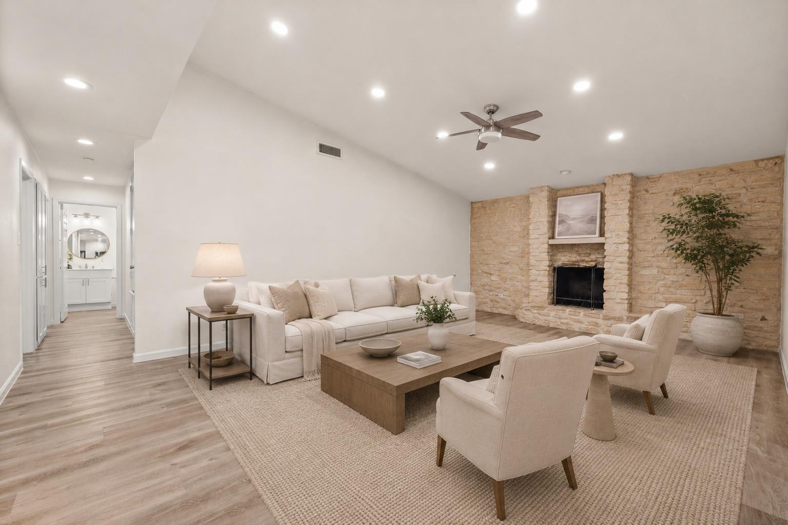 13307 Effingham ST — photo 4