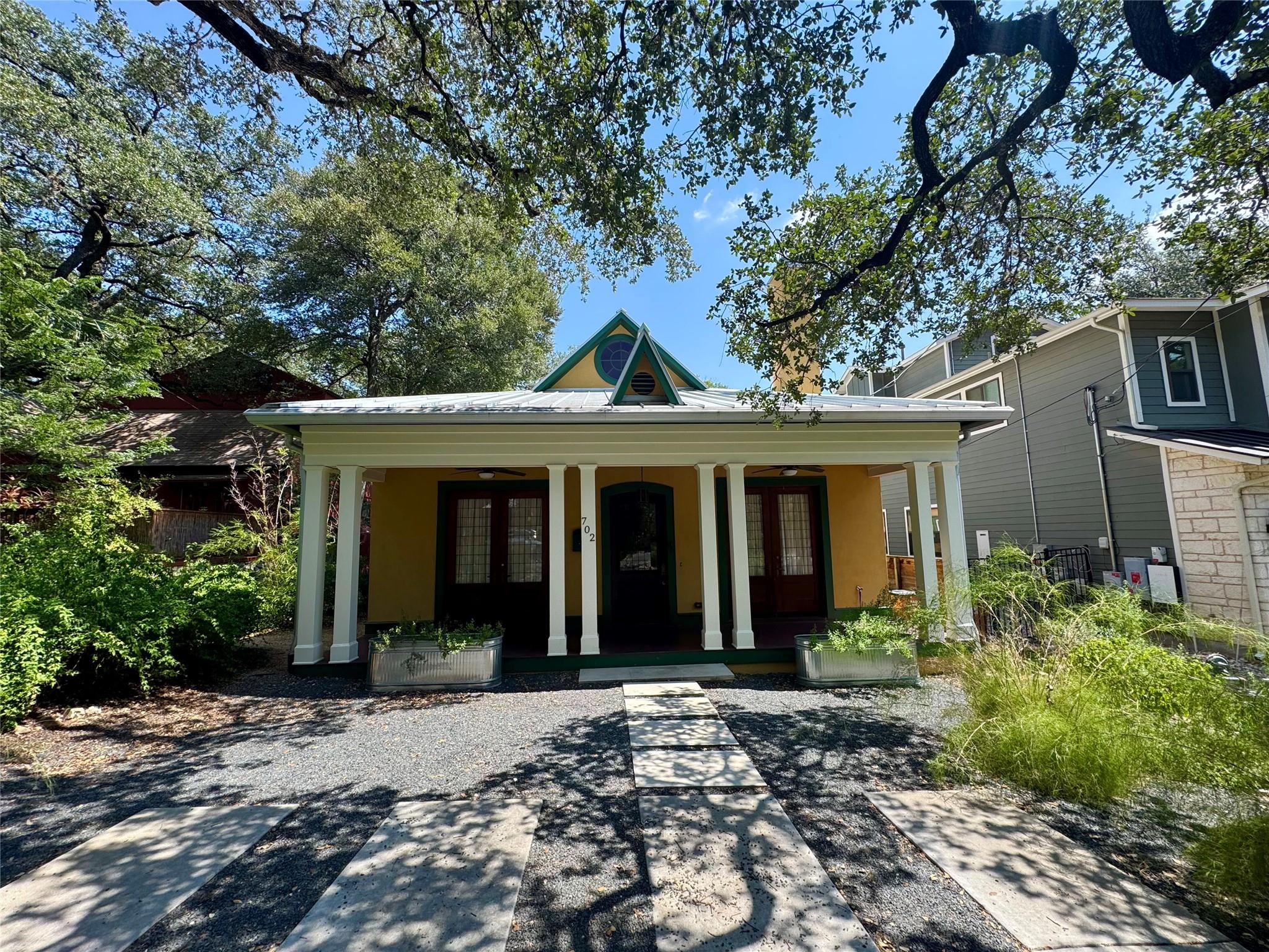 702 Gibson ST — photo 5