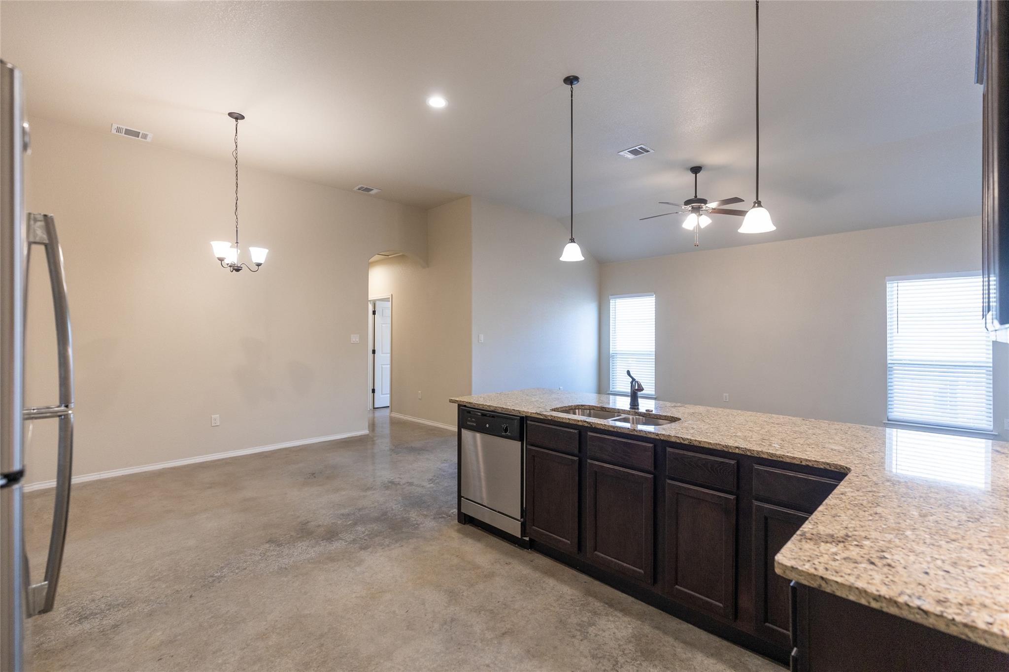 271 Joanne Loop LOOP #B — photo 4