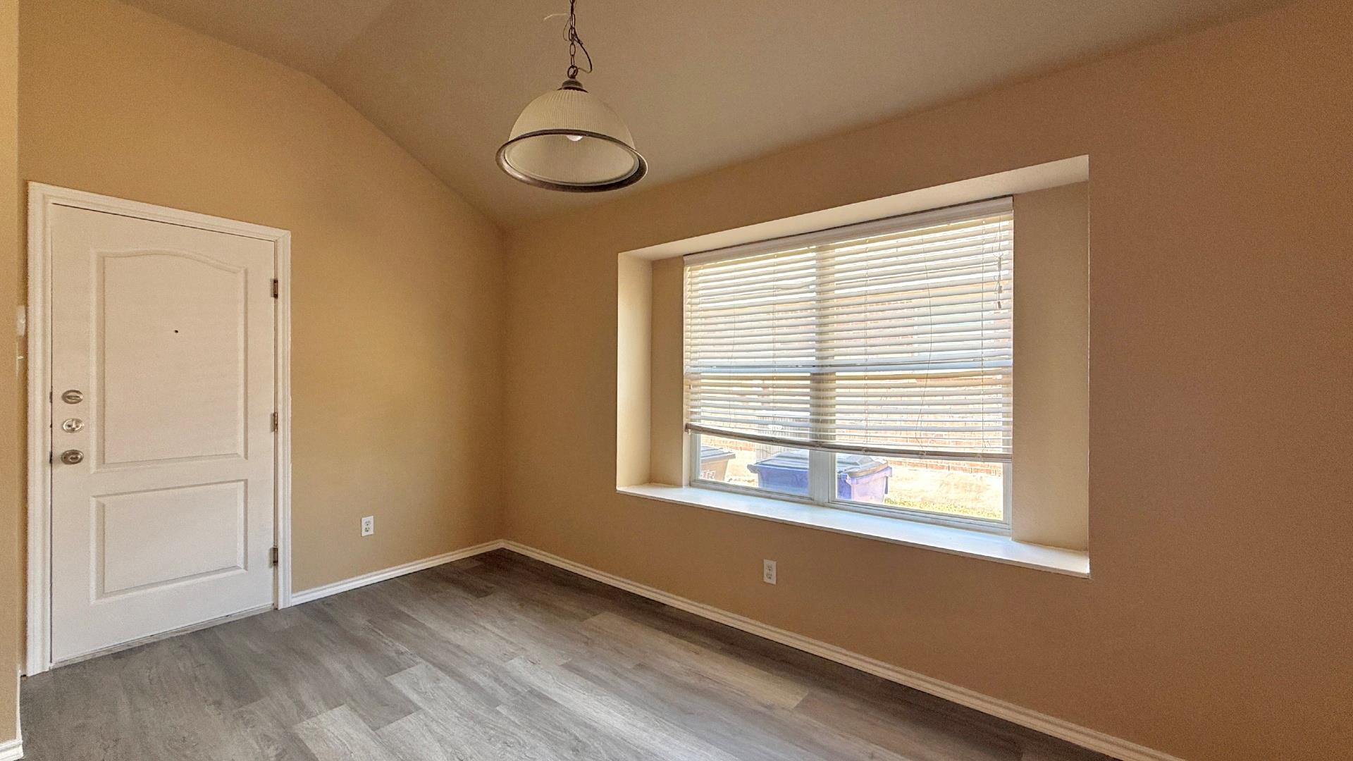 1473 Rainbow Parke DR — photo 4