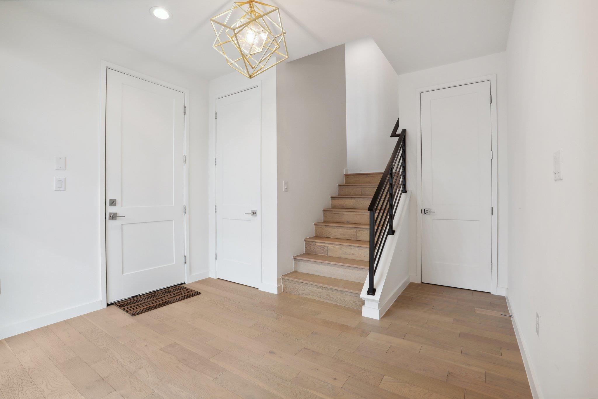 704 Ariana CT — photo 4