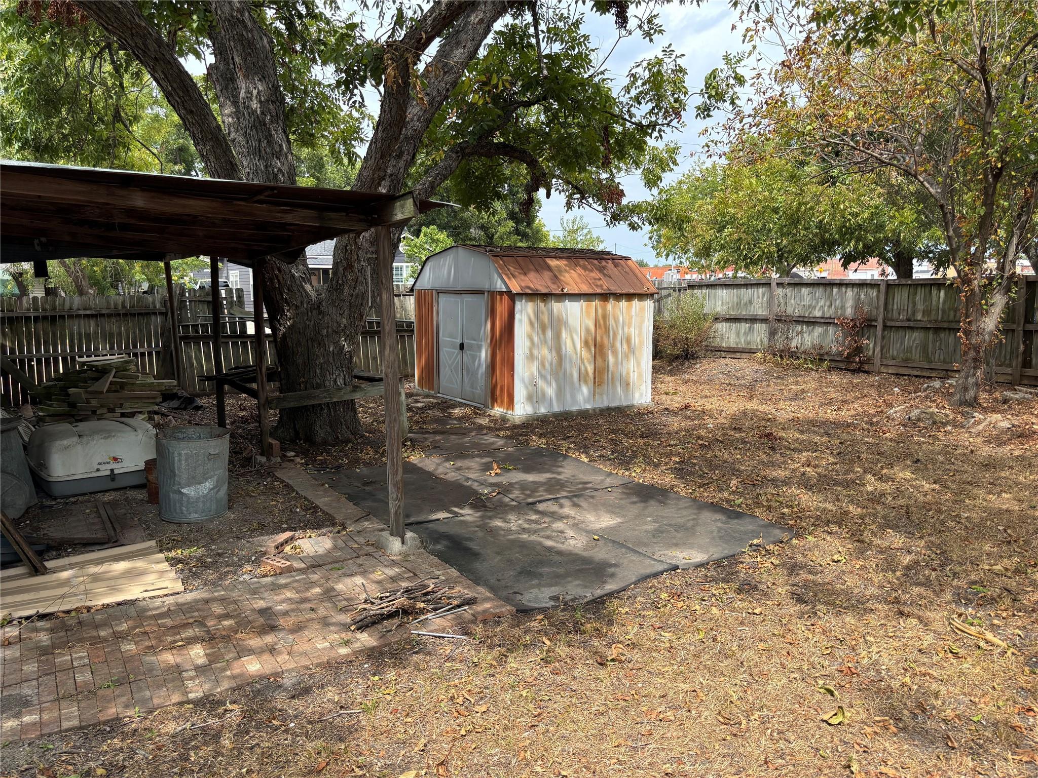 201 Rio Grande ST — photo 3