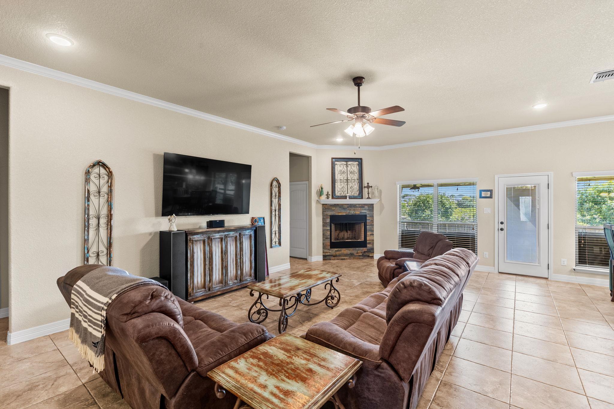 7606 Zircon DR — photo 5