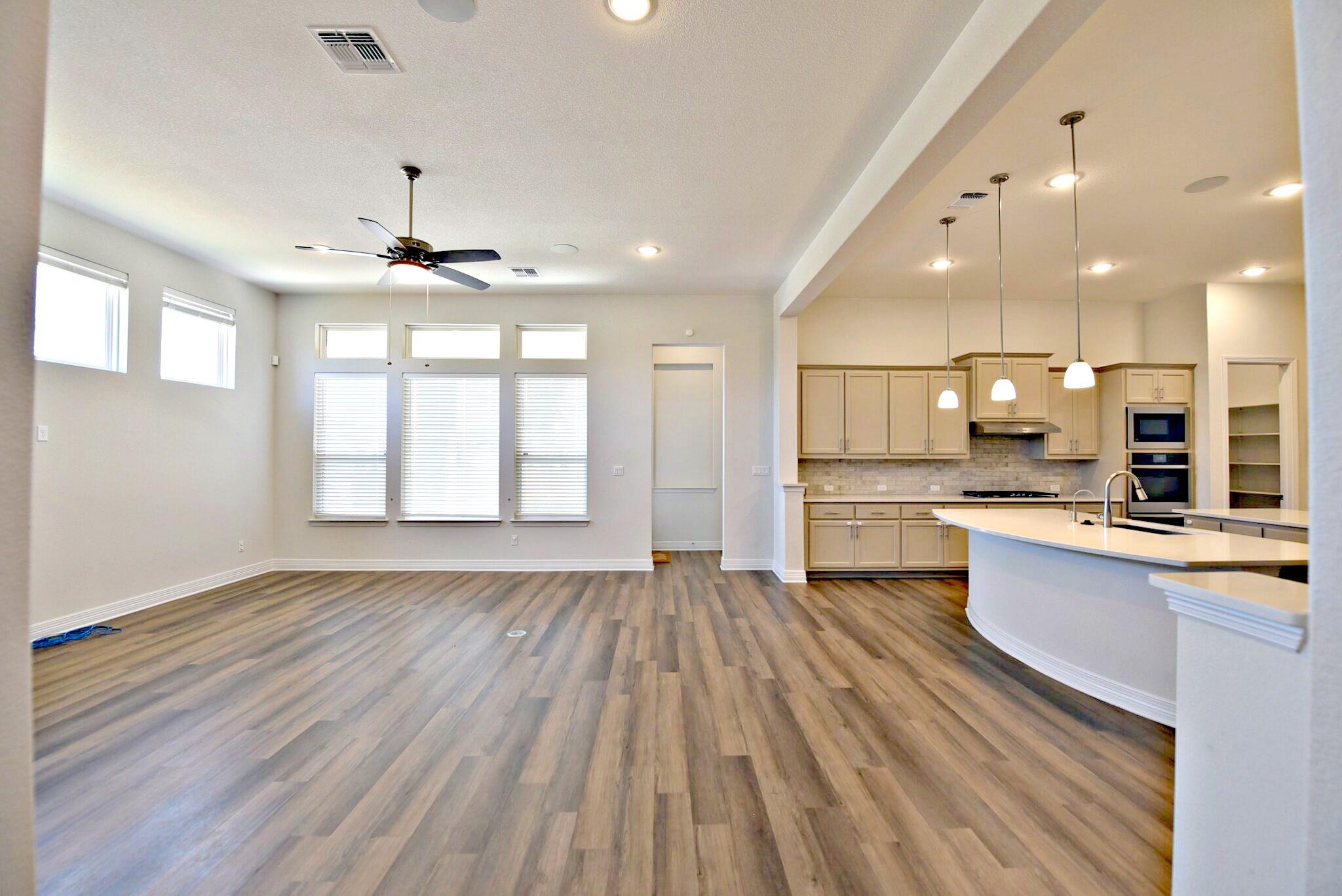 2220 Airport DR — photo 5