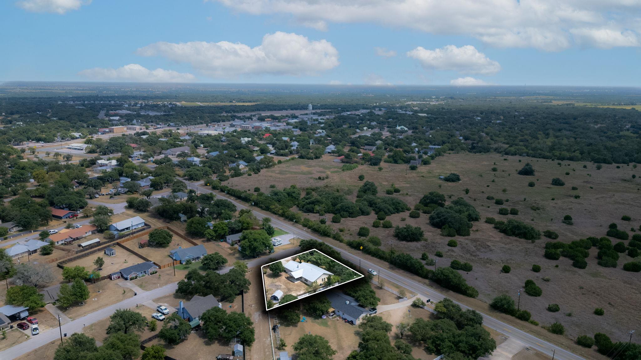 410 Fm 243 — photo 3