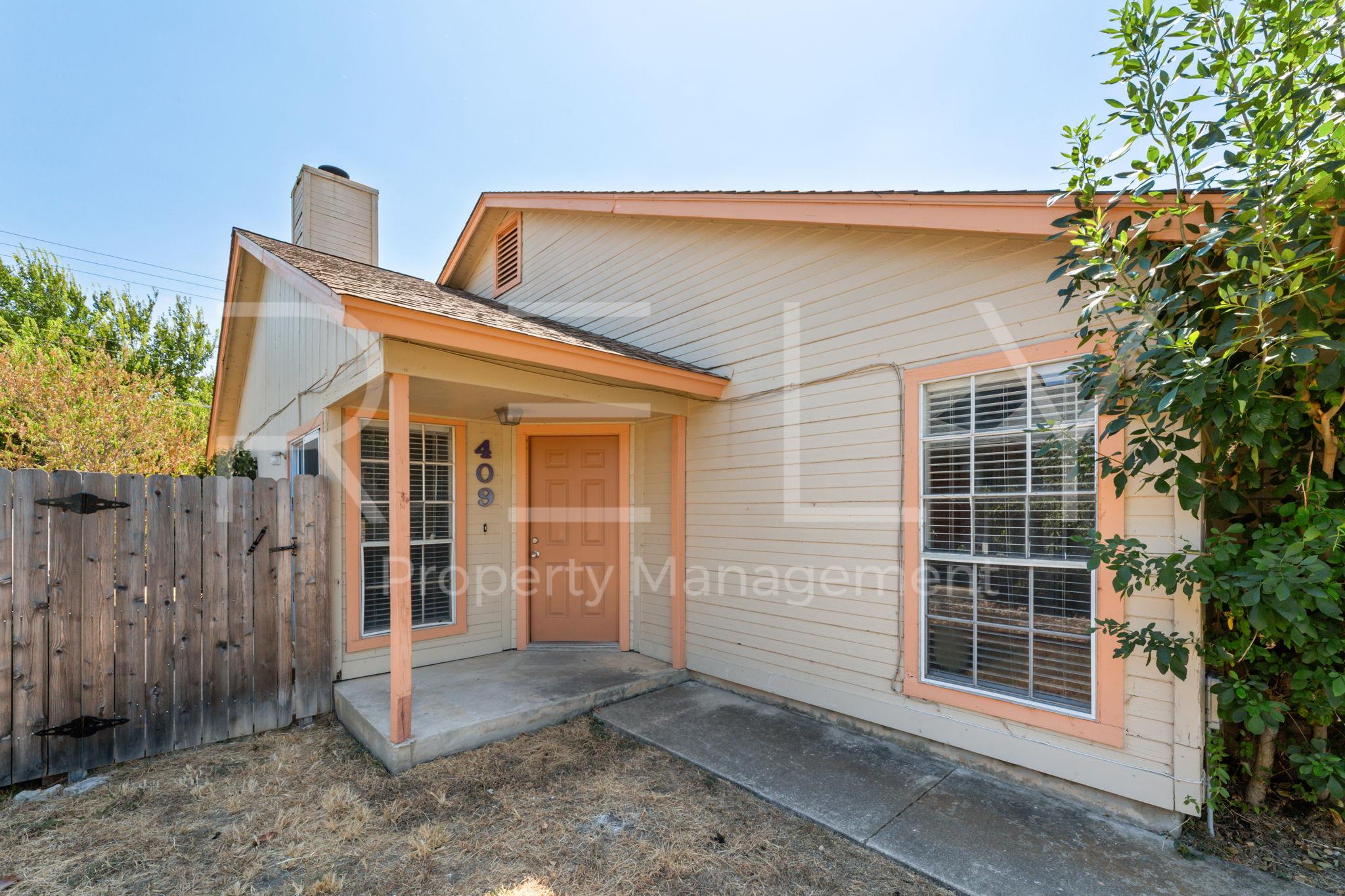 409 Greenlawn BLVD — photo 3