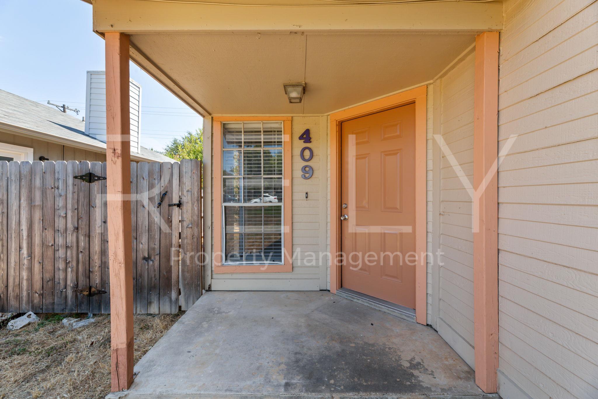 409 Greenlawn BLVD — photo 4