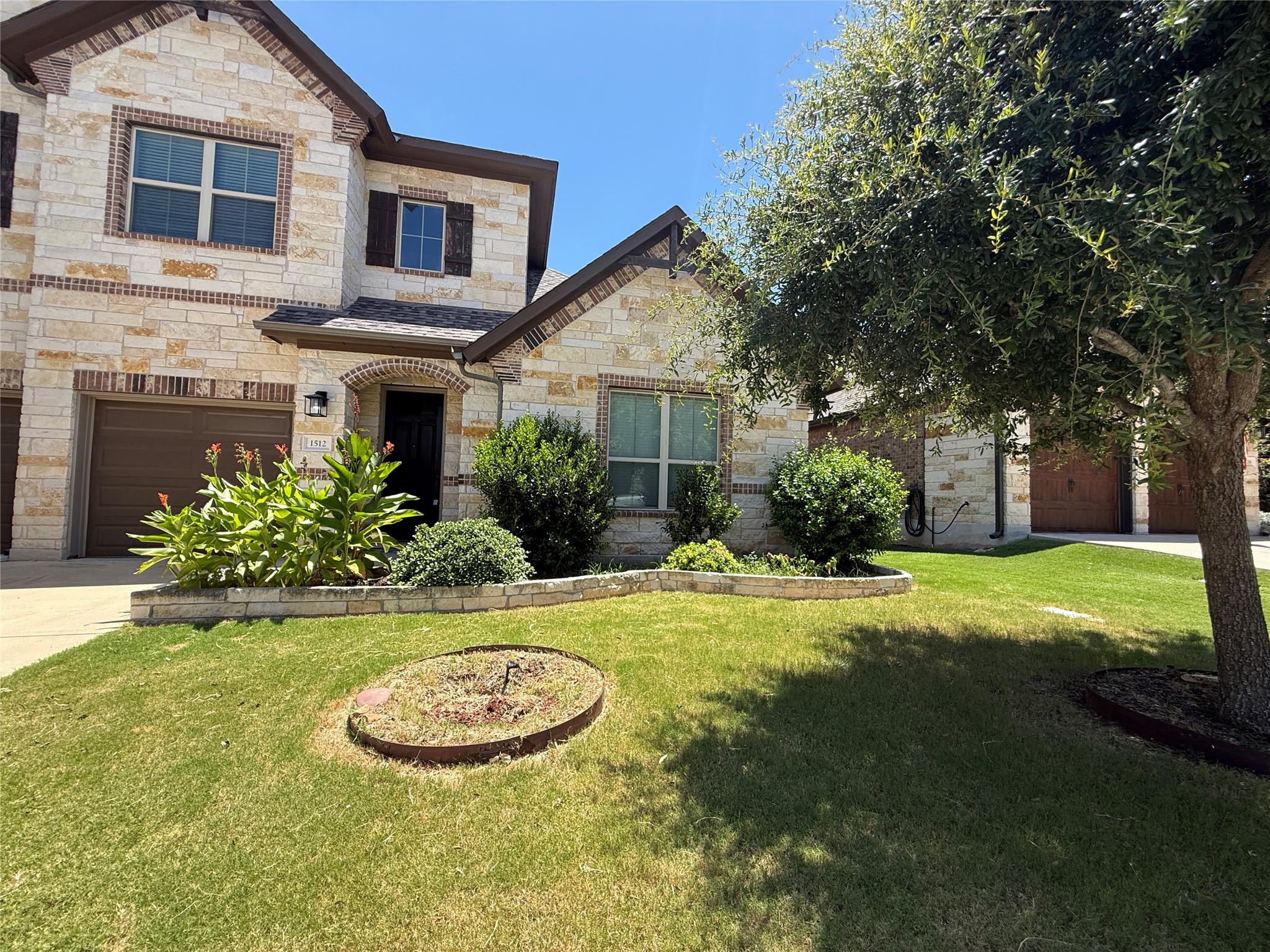 1512 Long Shadow LN