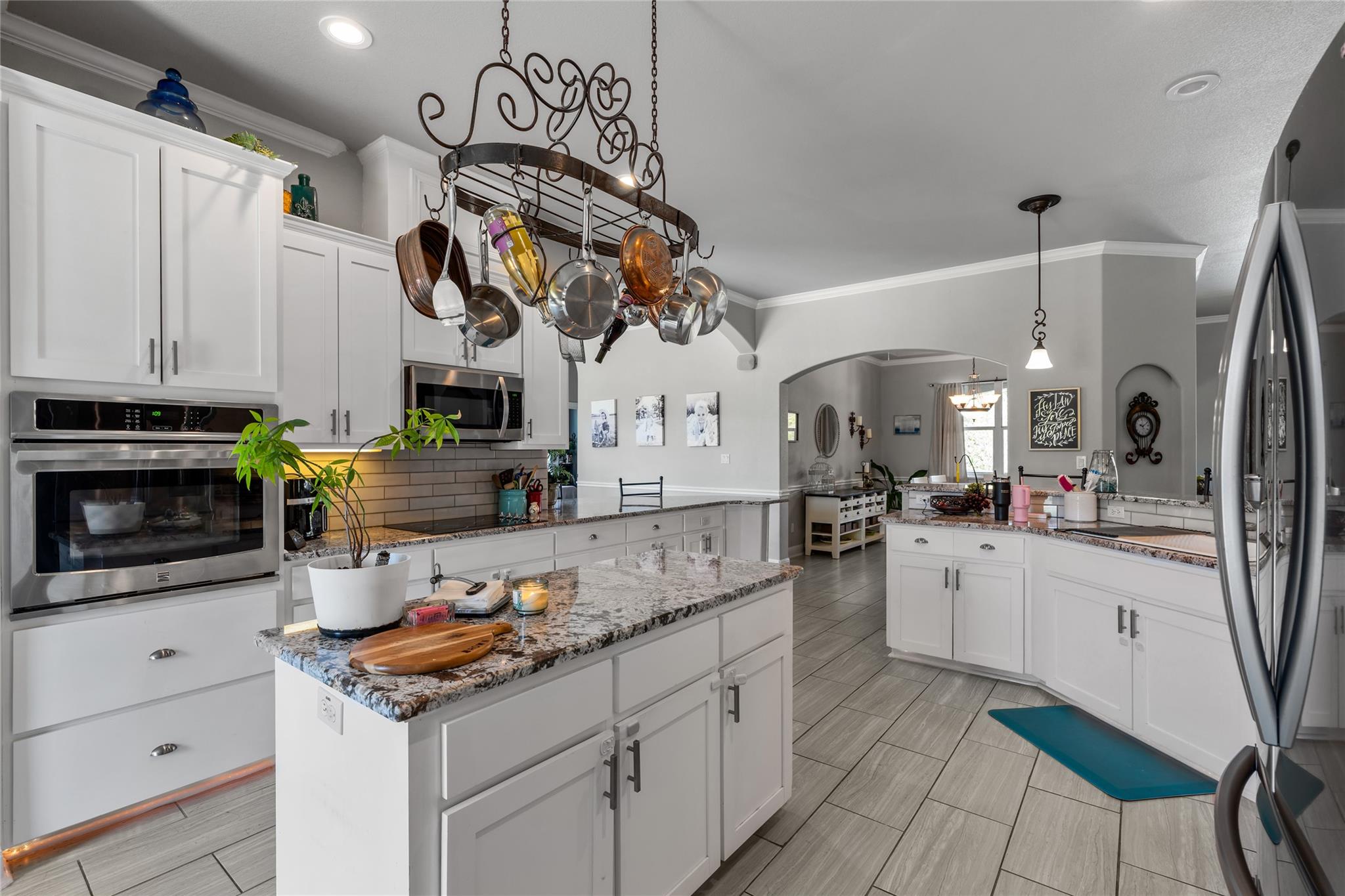 21508 Lake Park DR — photo 4