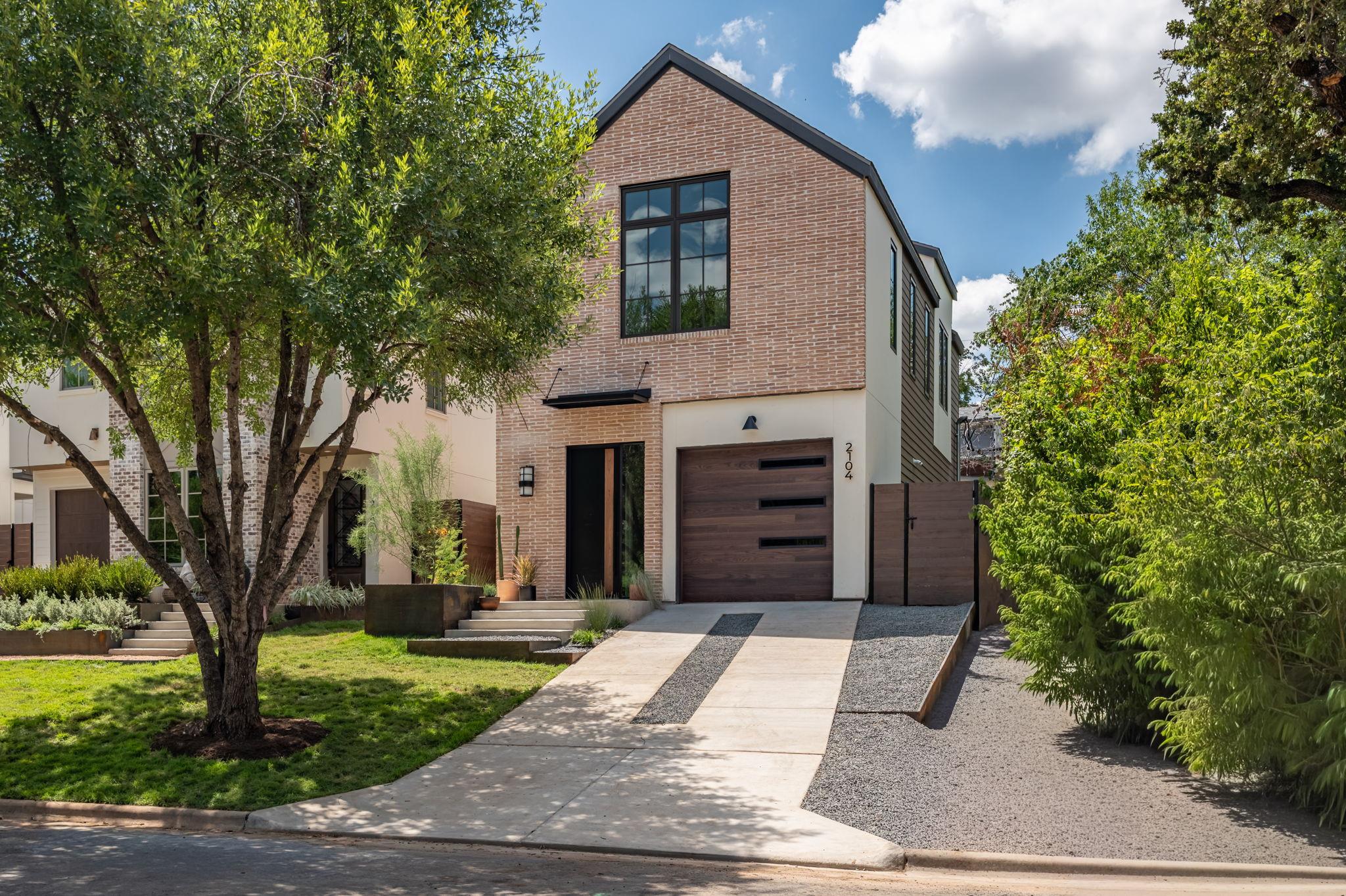 2104 Palo Pinto DR