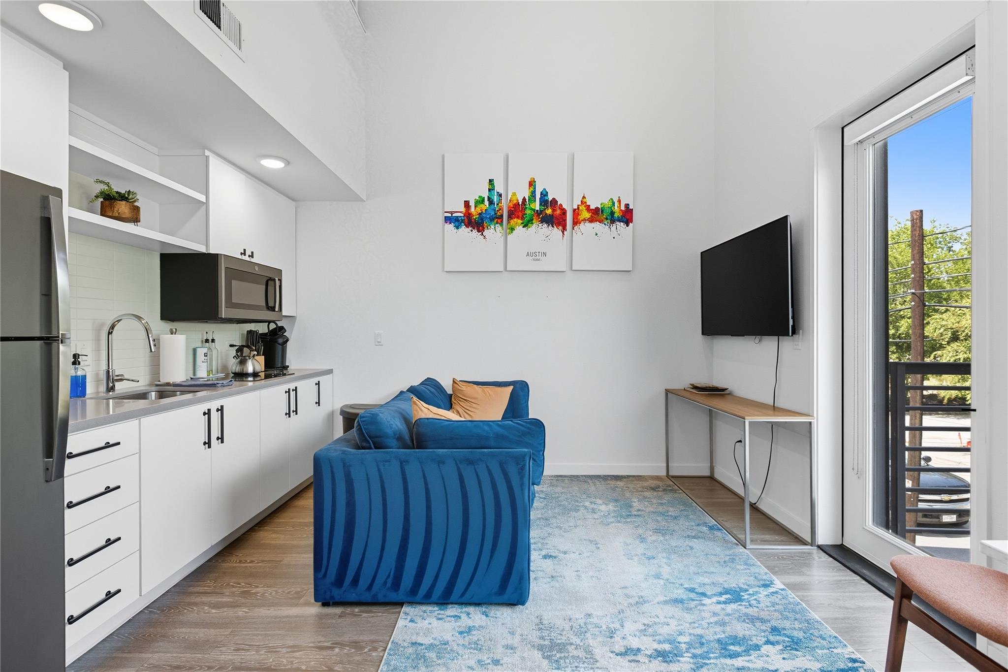 49 Navasota ST #205 — photo 4