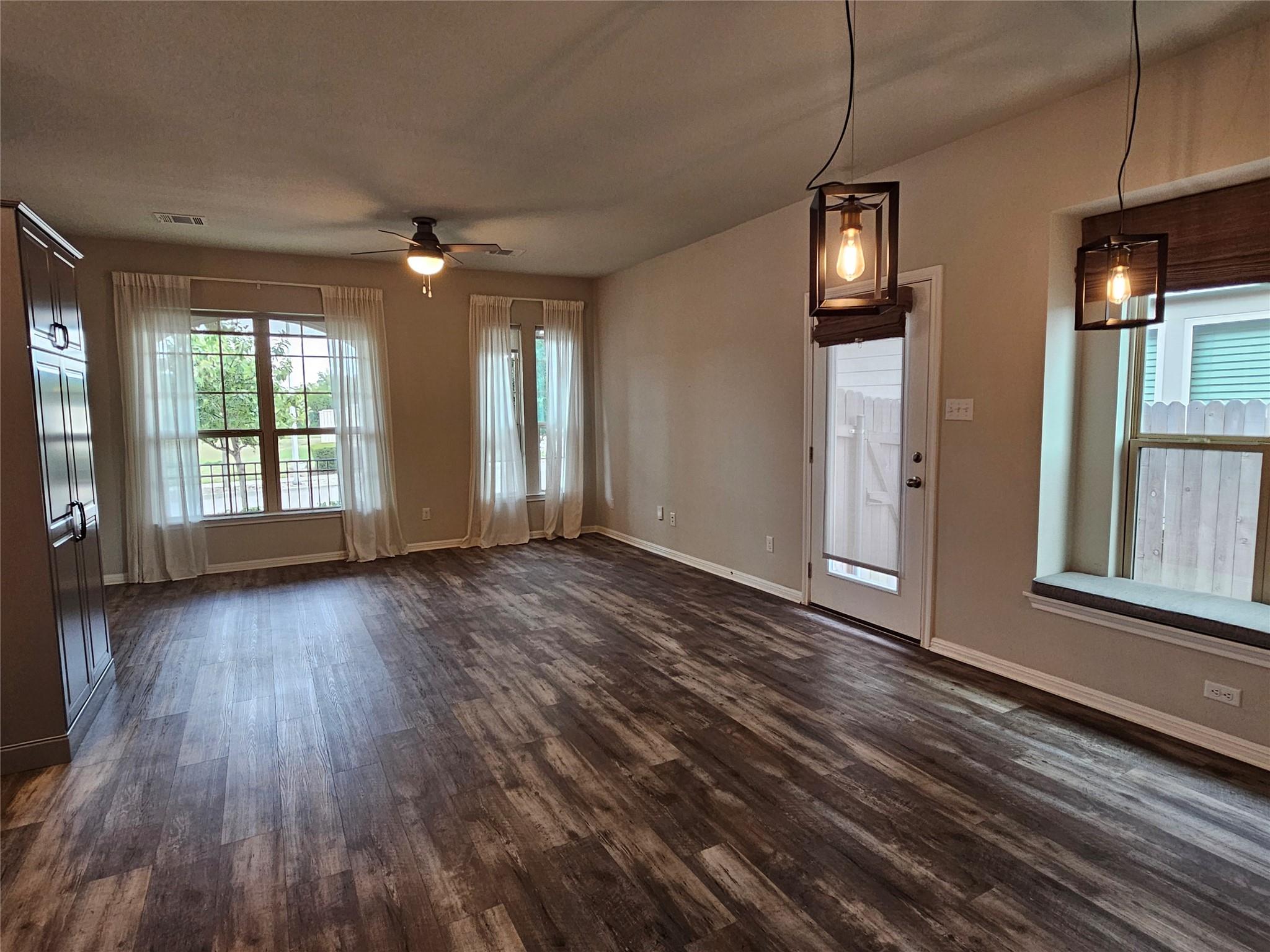 2800 Seneca PATH #39 — photo 4