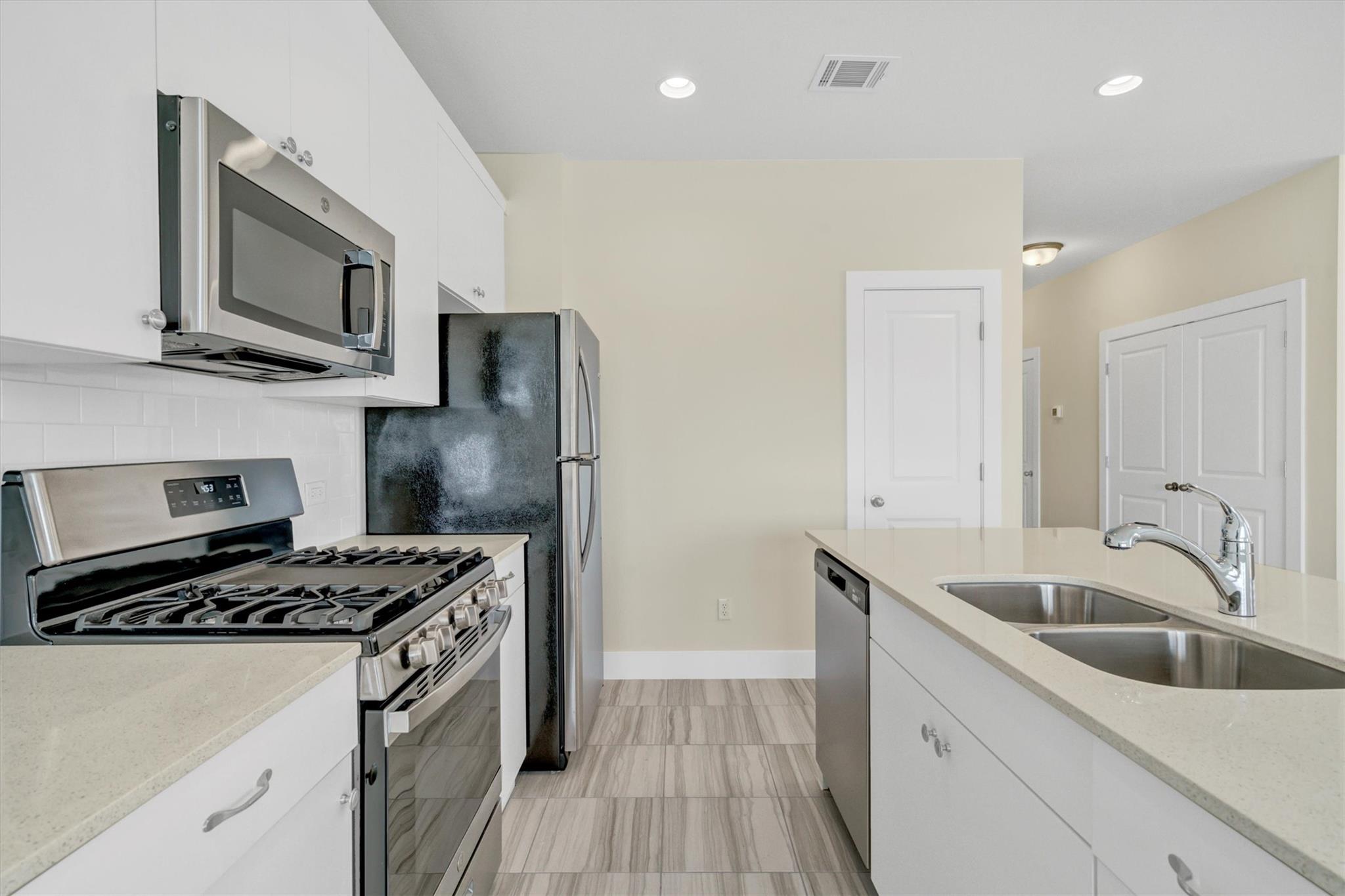 314 Alamar Knot WAY #190 — photo 5