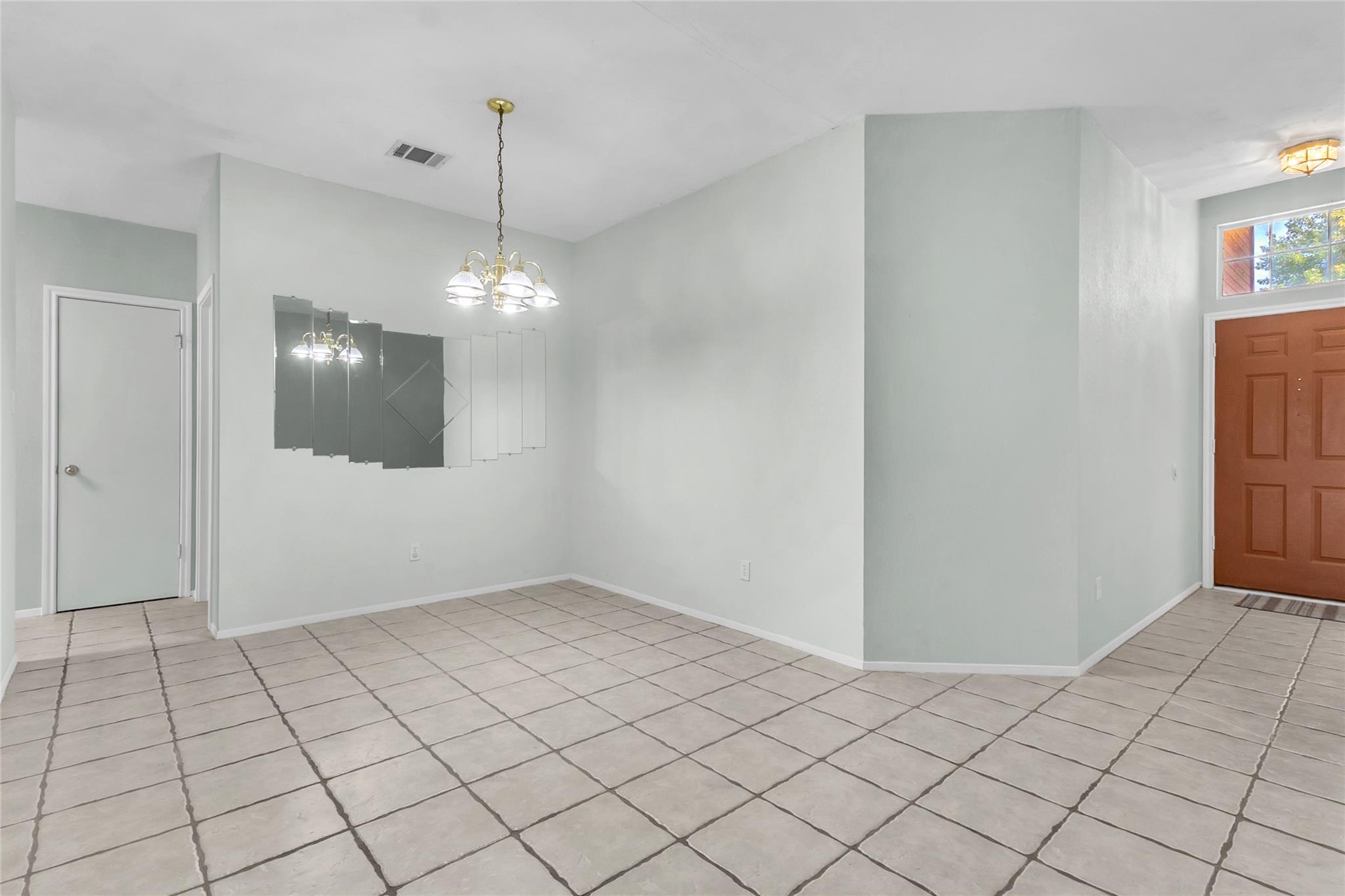 1902 Hollow Tree BLVD — photo 4