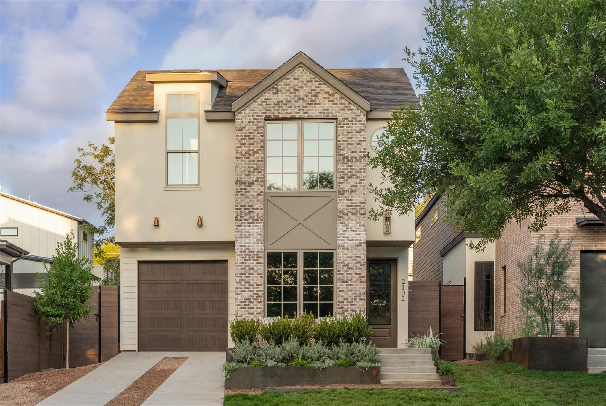 2102 Palo Pinto DR