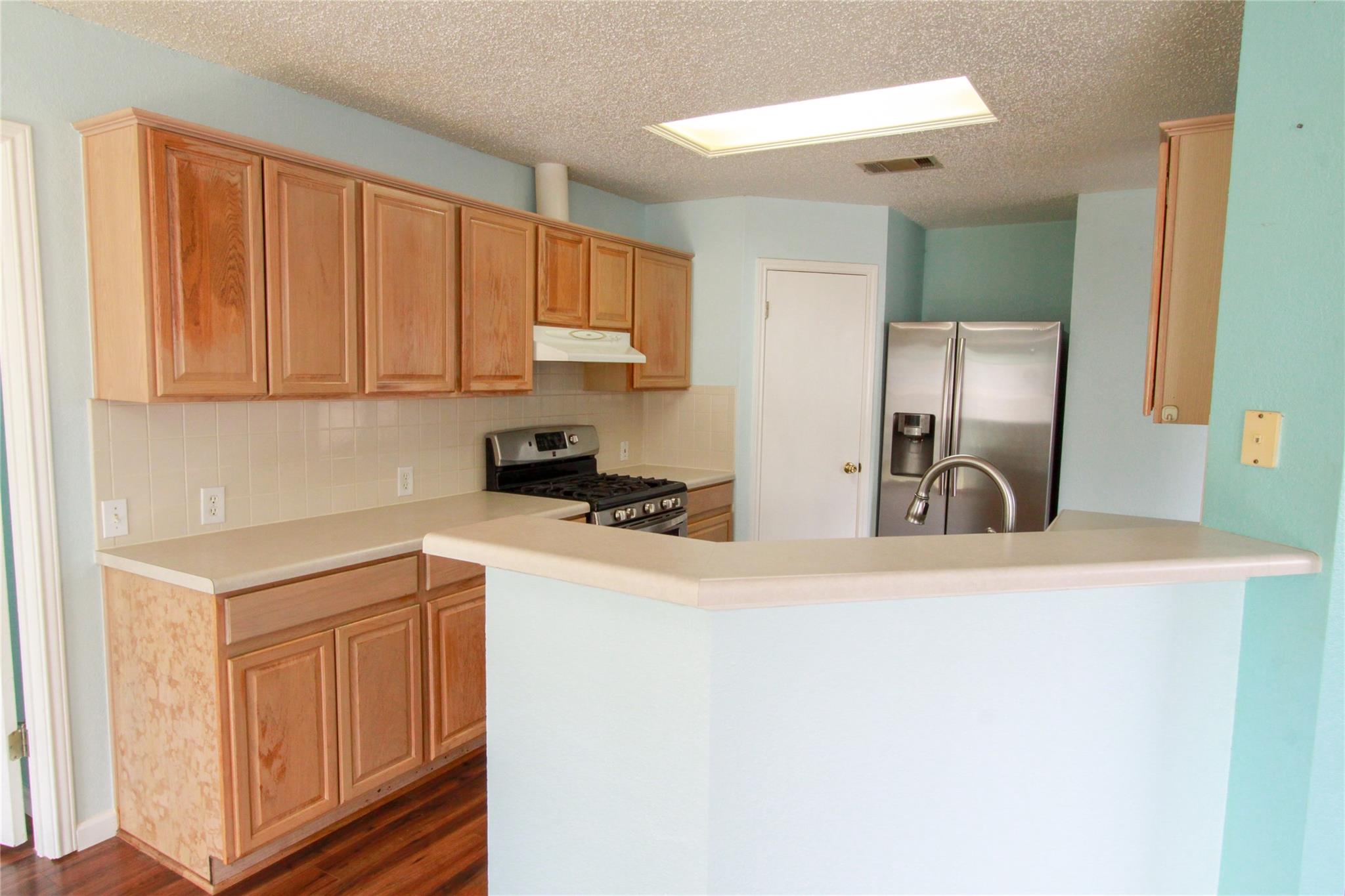 9705 DALEWOOD DR — photo 3