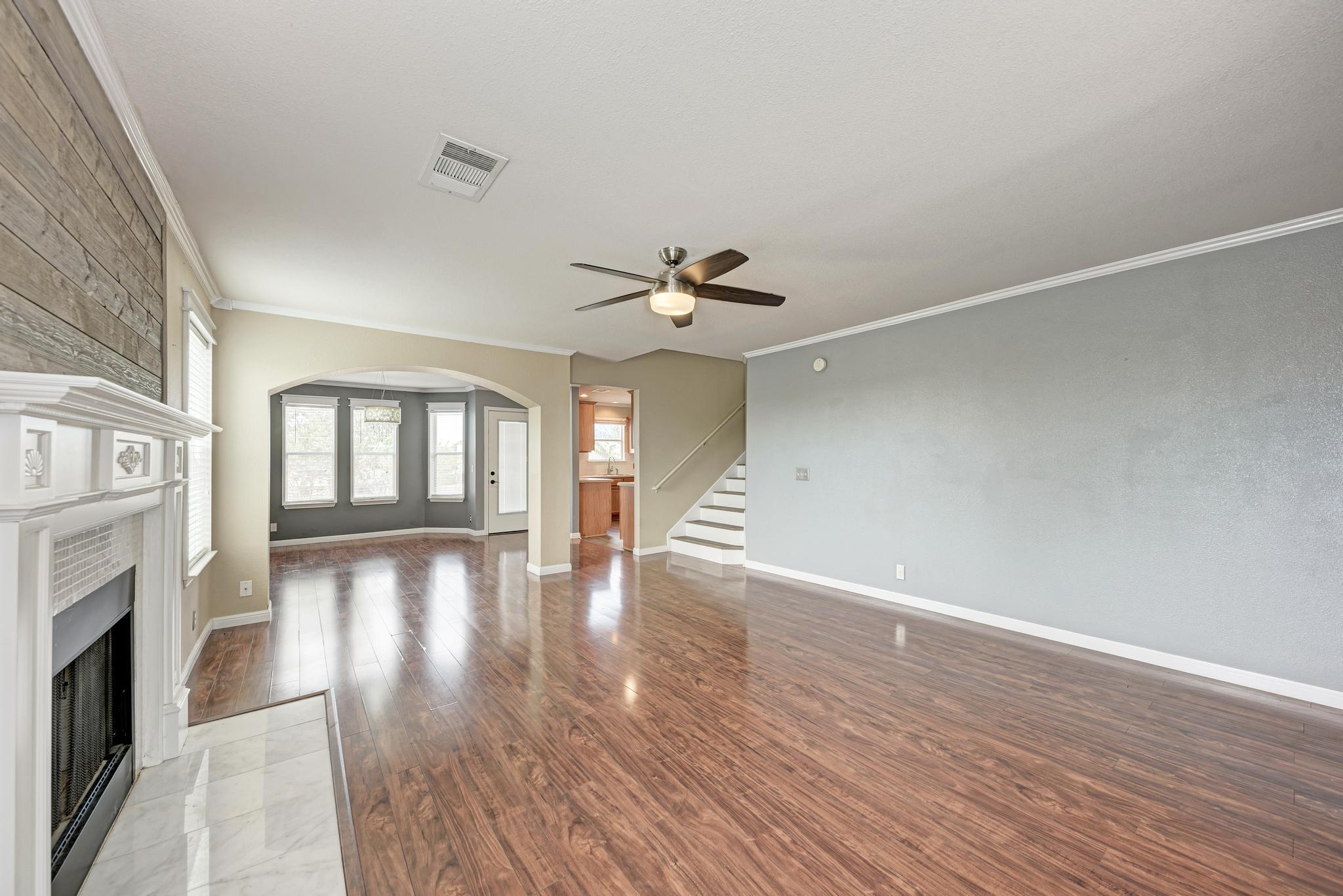 903 Estate DR — photo 5