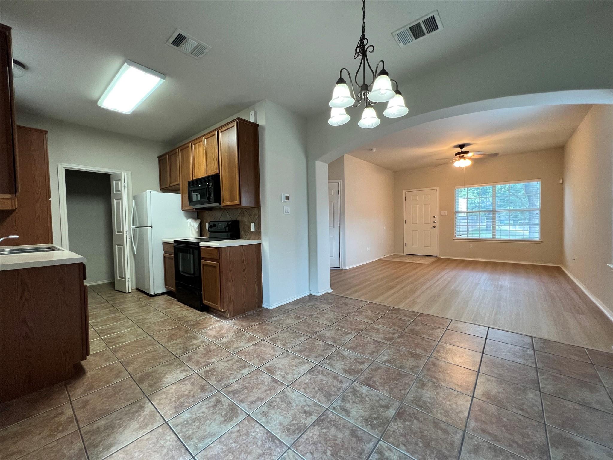 2632 Century Park BLVD #32 — photo 4