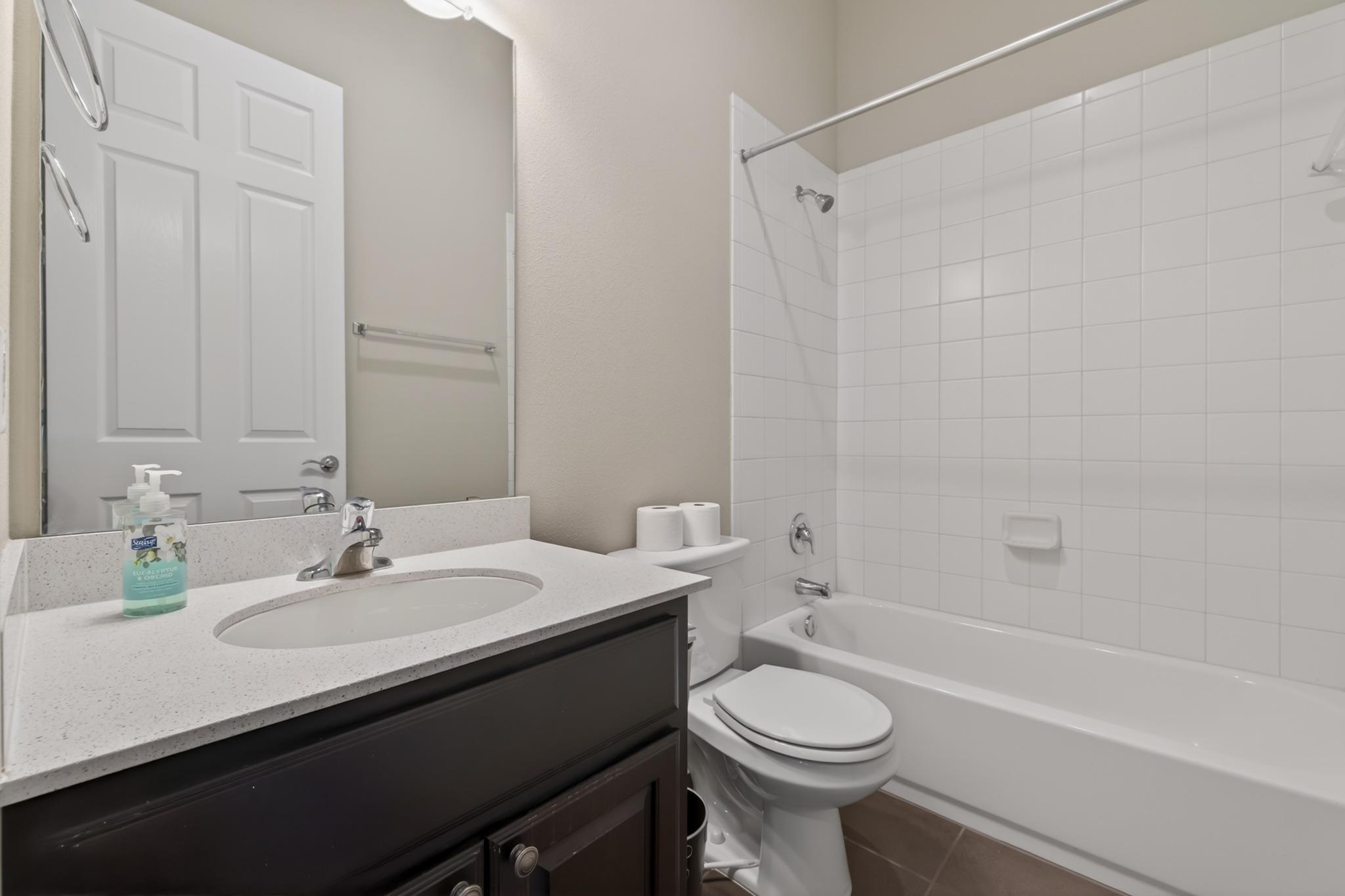 1501 Lawrence ST — photo 4