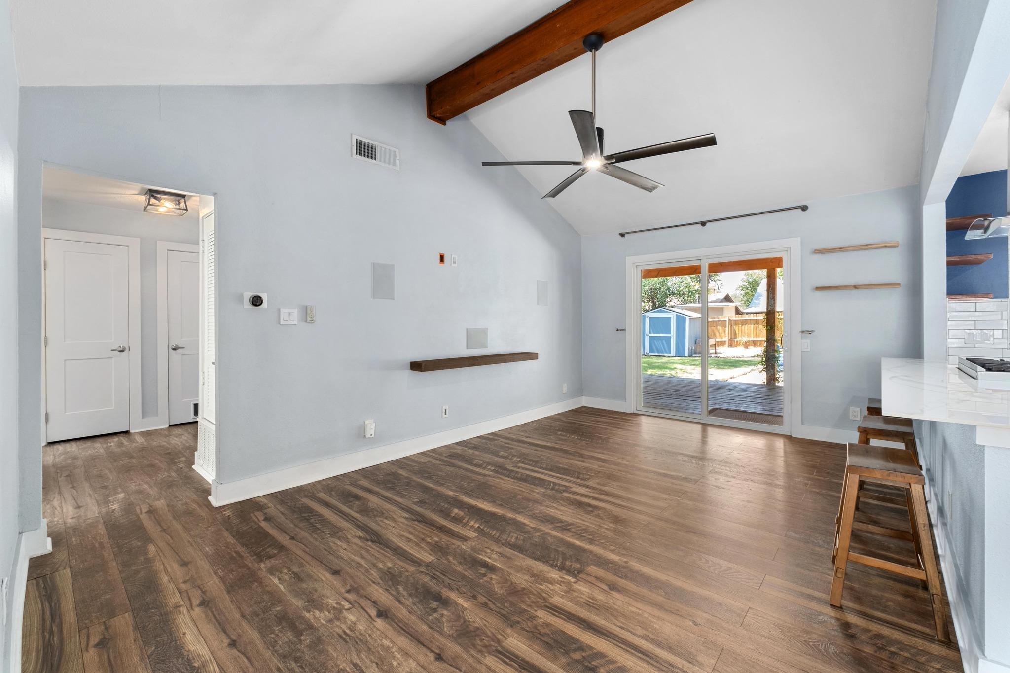 7404 Lunar DR — photo 5