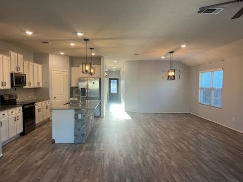 424 Cosmos LN — photo 3