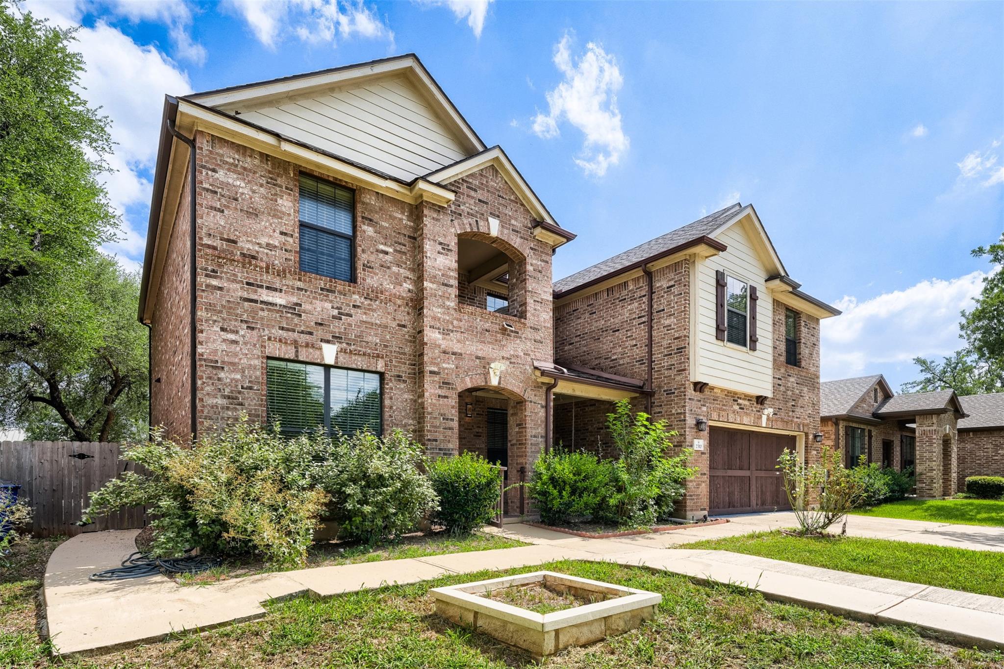 2310 McKendrick DR — photo 3