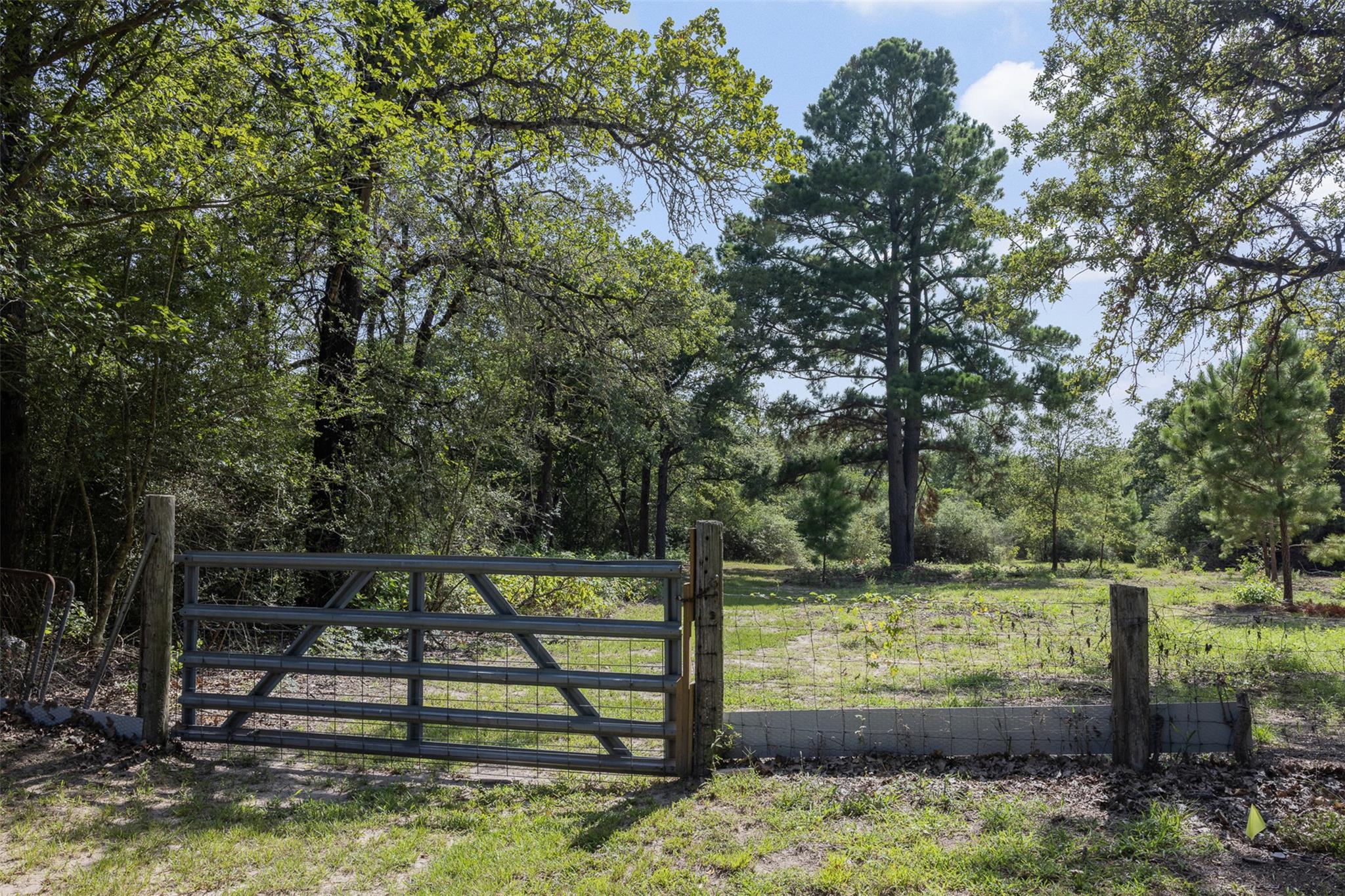 422 Private Road 7051 RD — photo 3