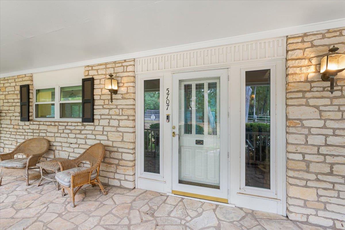 5707 Windcliff DR — photo 3