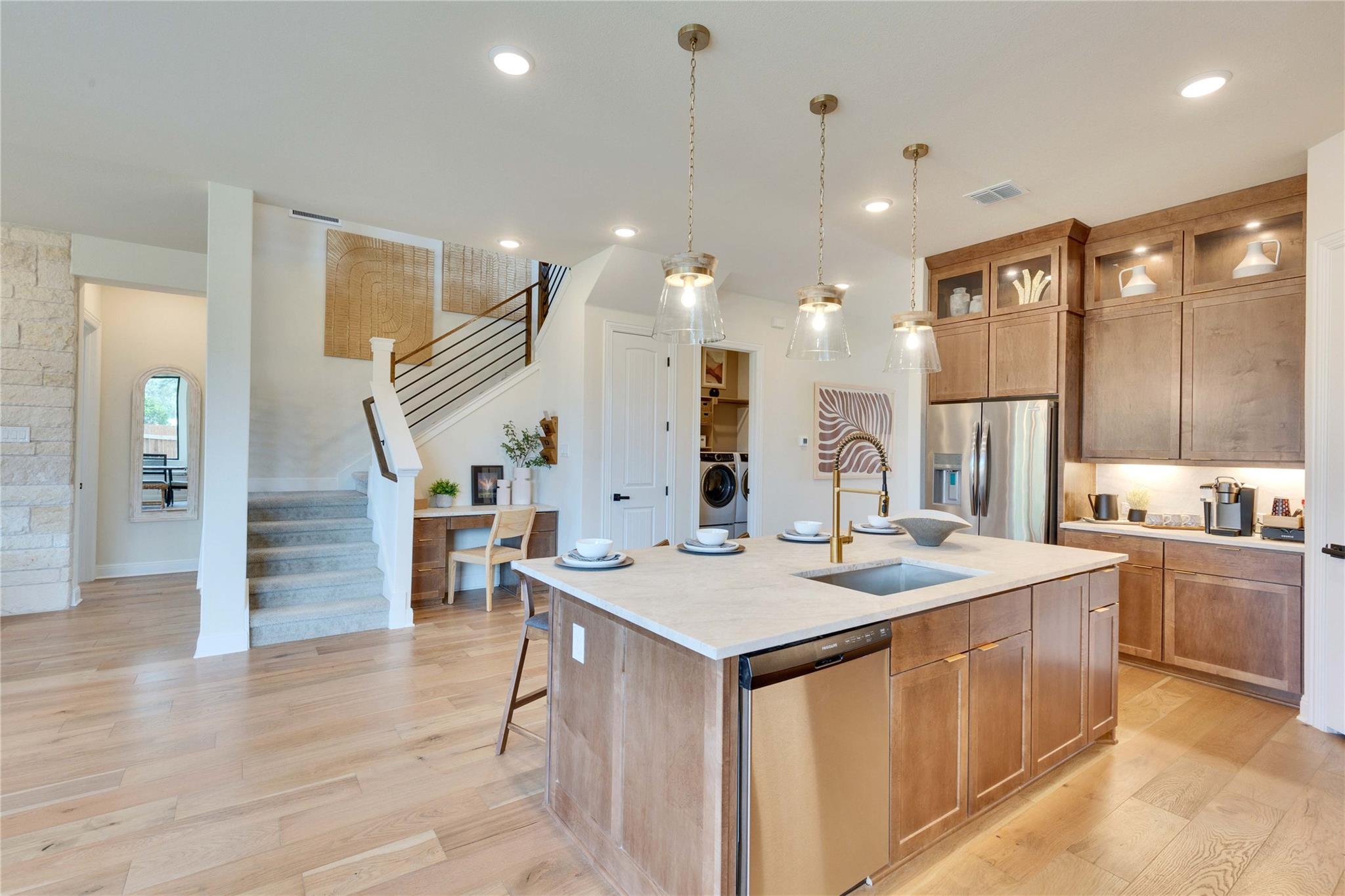 1101 Cole Estates DR — photo 4