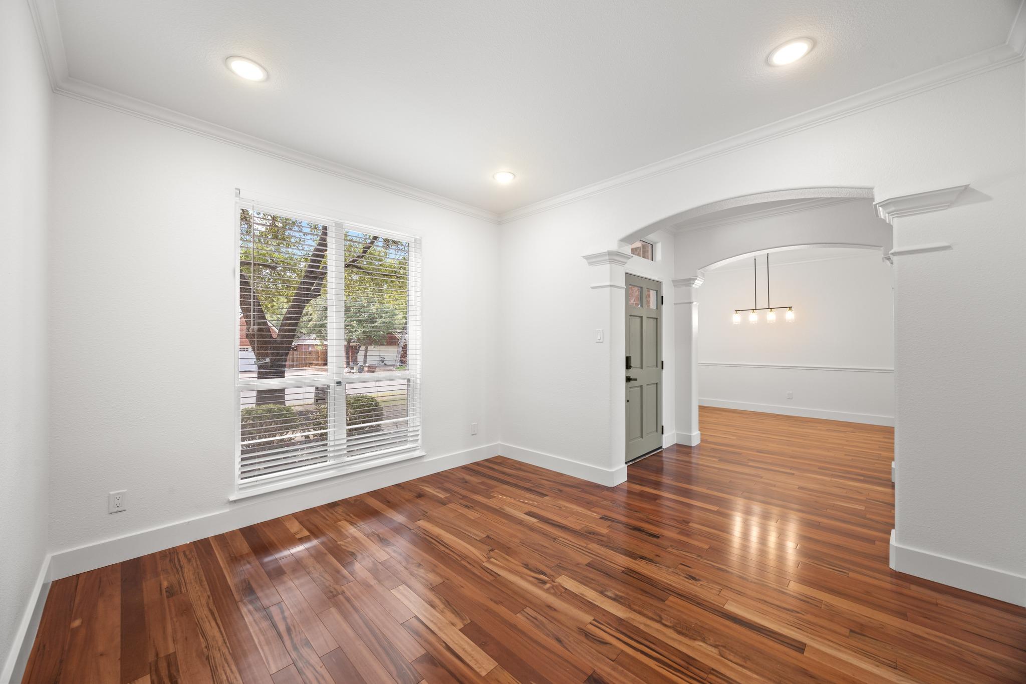 1245 Lacey Oak LOOP — photo 5