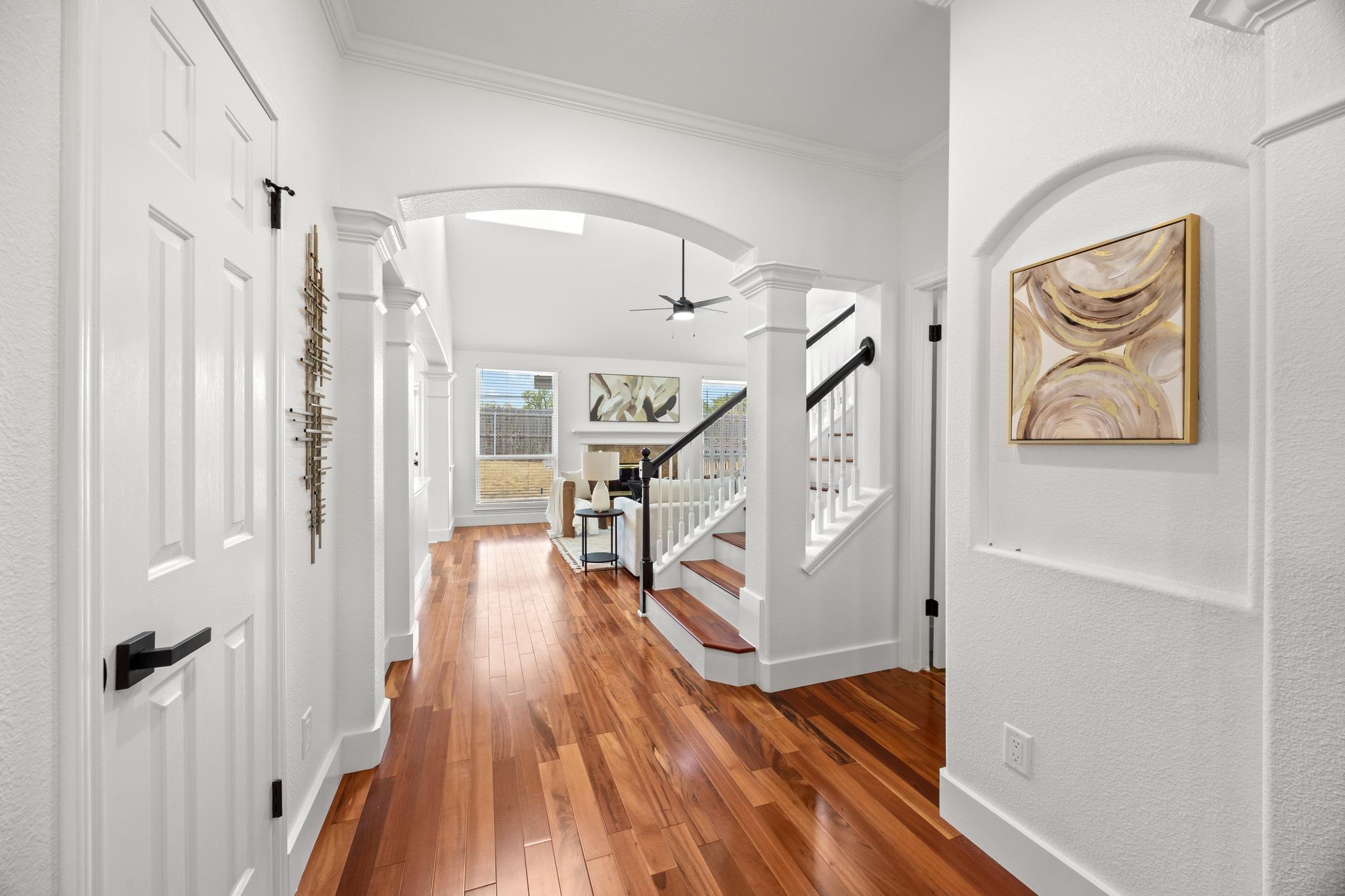 1245 Lacey Oak LOOP — photo 3