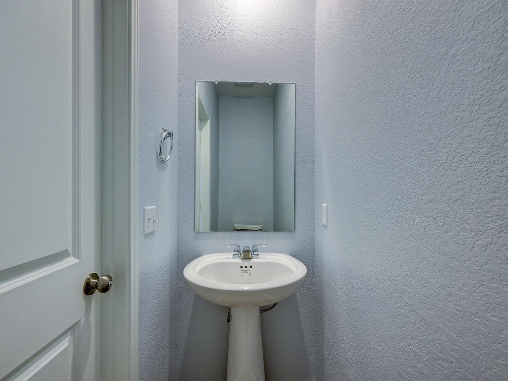 1716 FRONTENAC ST — photo 5