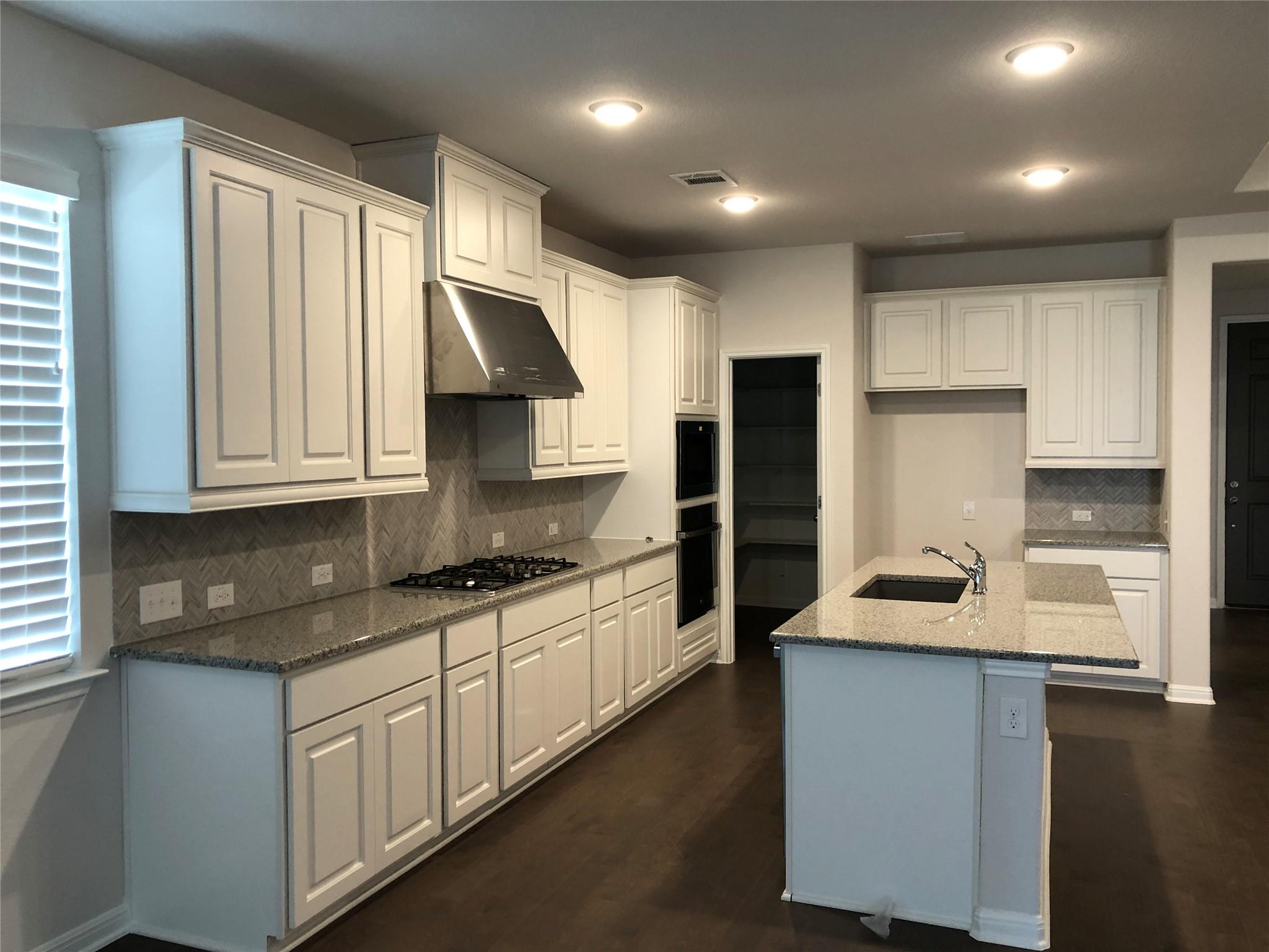 2746 Fortezza WAY — photo 4